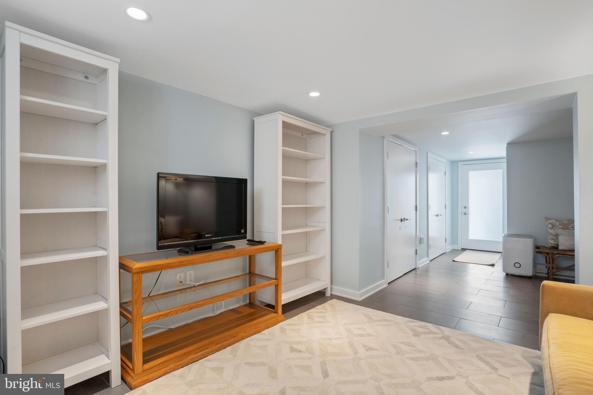 WAVERLY HILLS - Residential