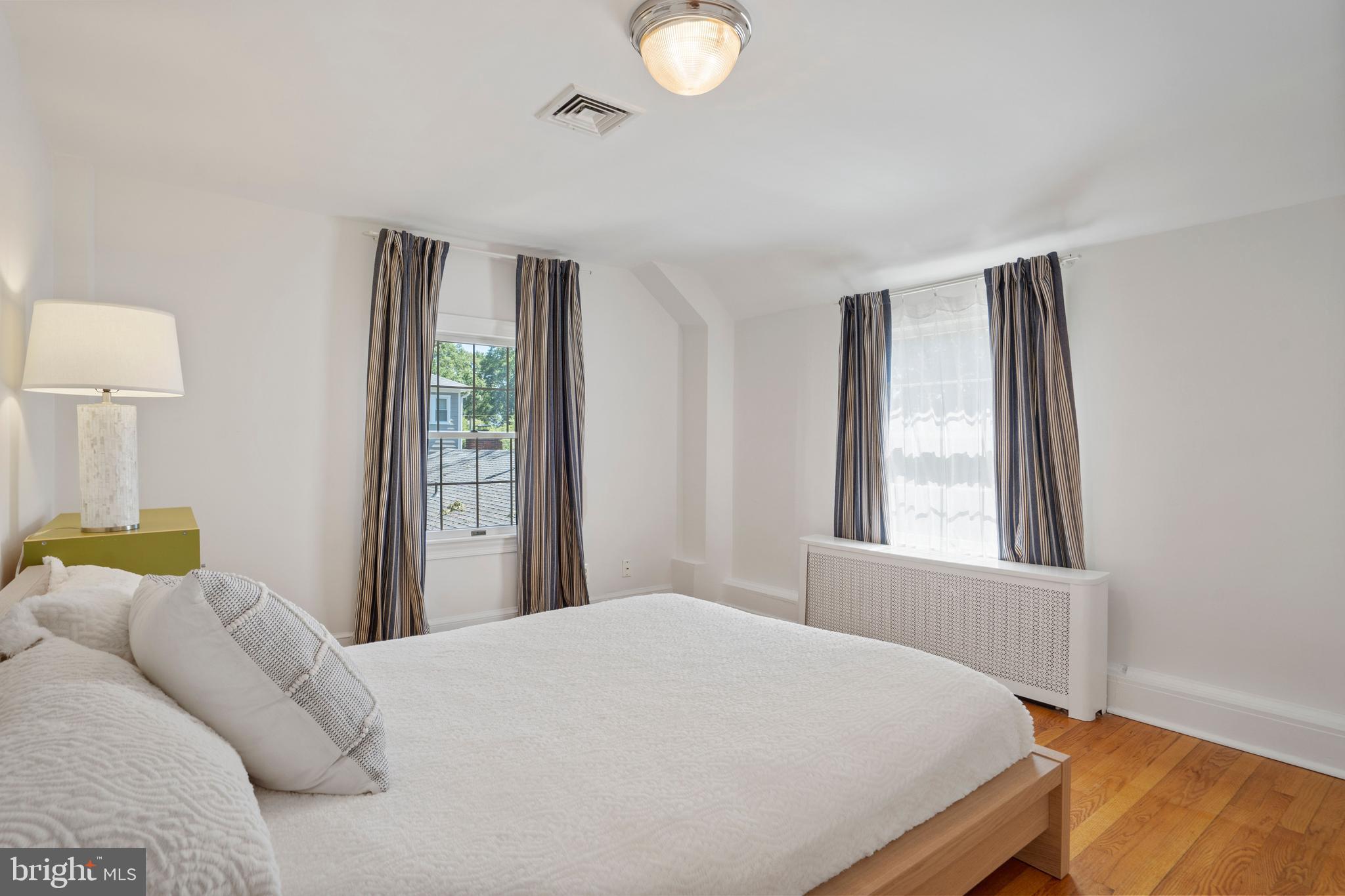 WAVERLY HILLS - Residential