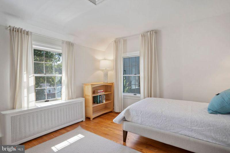 WAVERLY HILLS - Residential