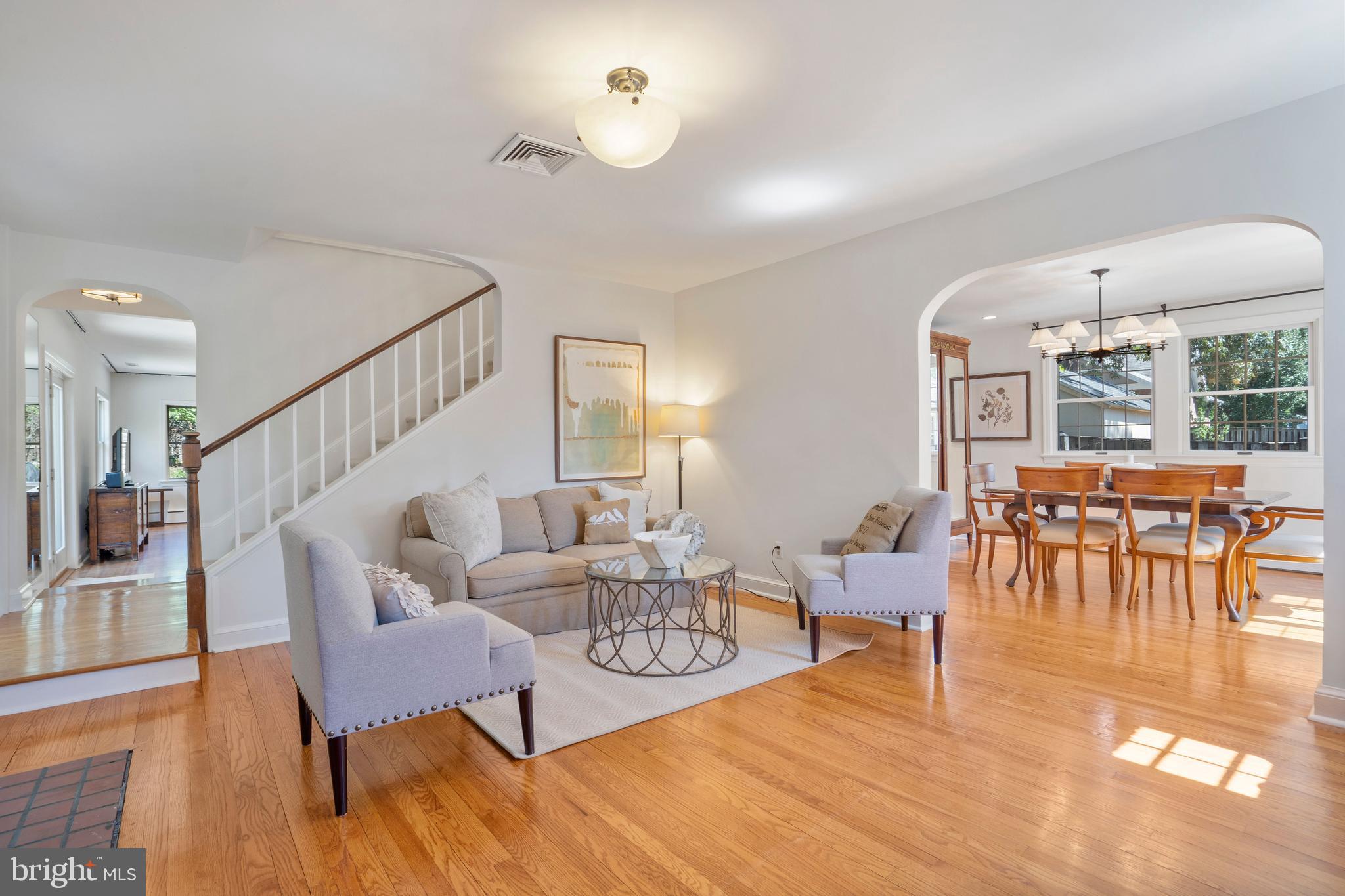 WAVERLY HILLS - Residential