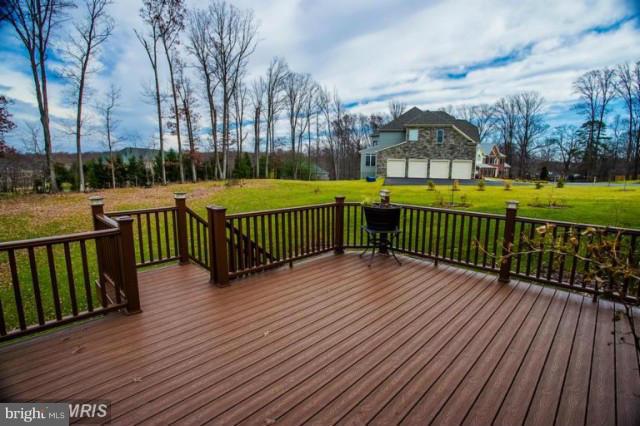 ESTATES AT FAIR OAKS - Residential