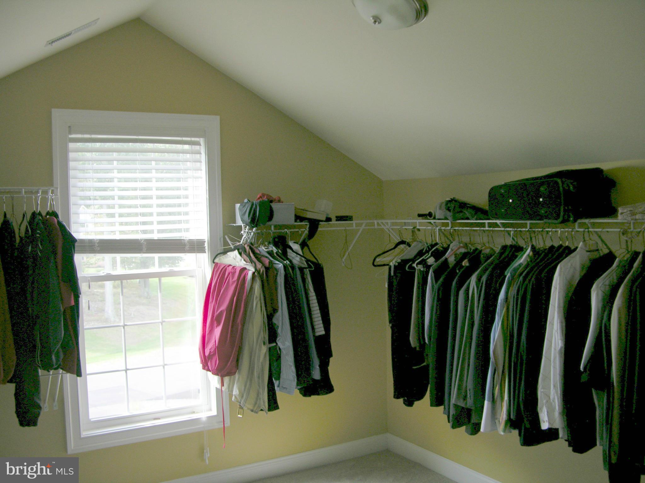 ESTATES AT FAIR OAKS - Residential