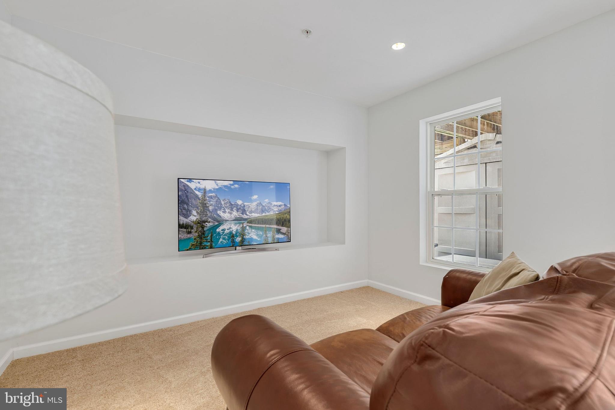 NORTH CROSSING - Residential