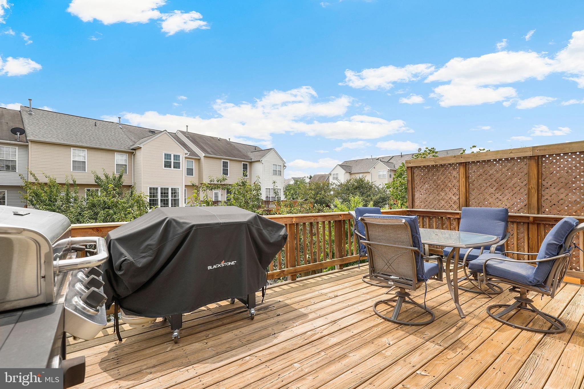 NORTH CROSSING - Residential