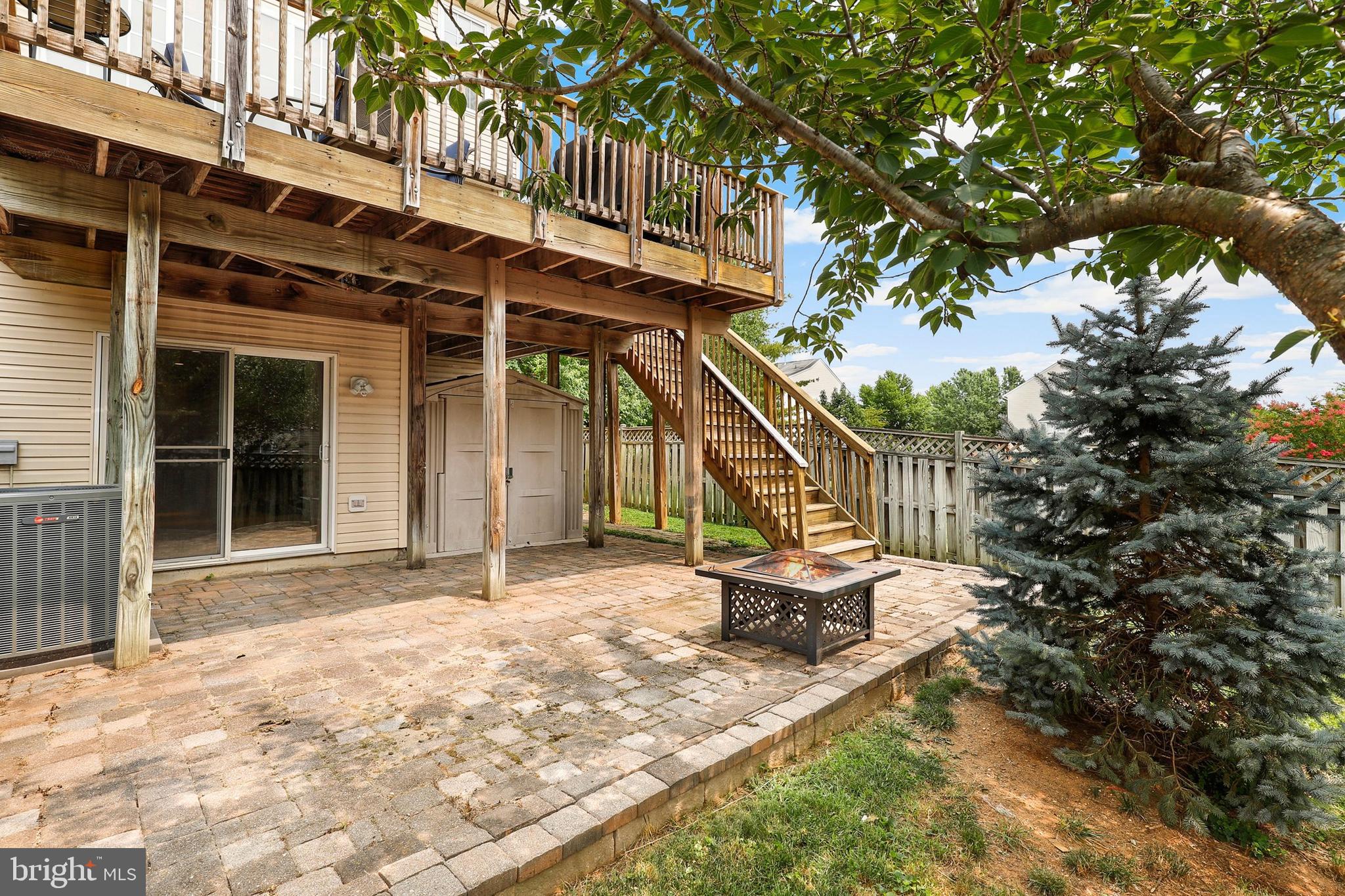 NORTH CROSSING - Residential