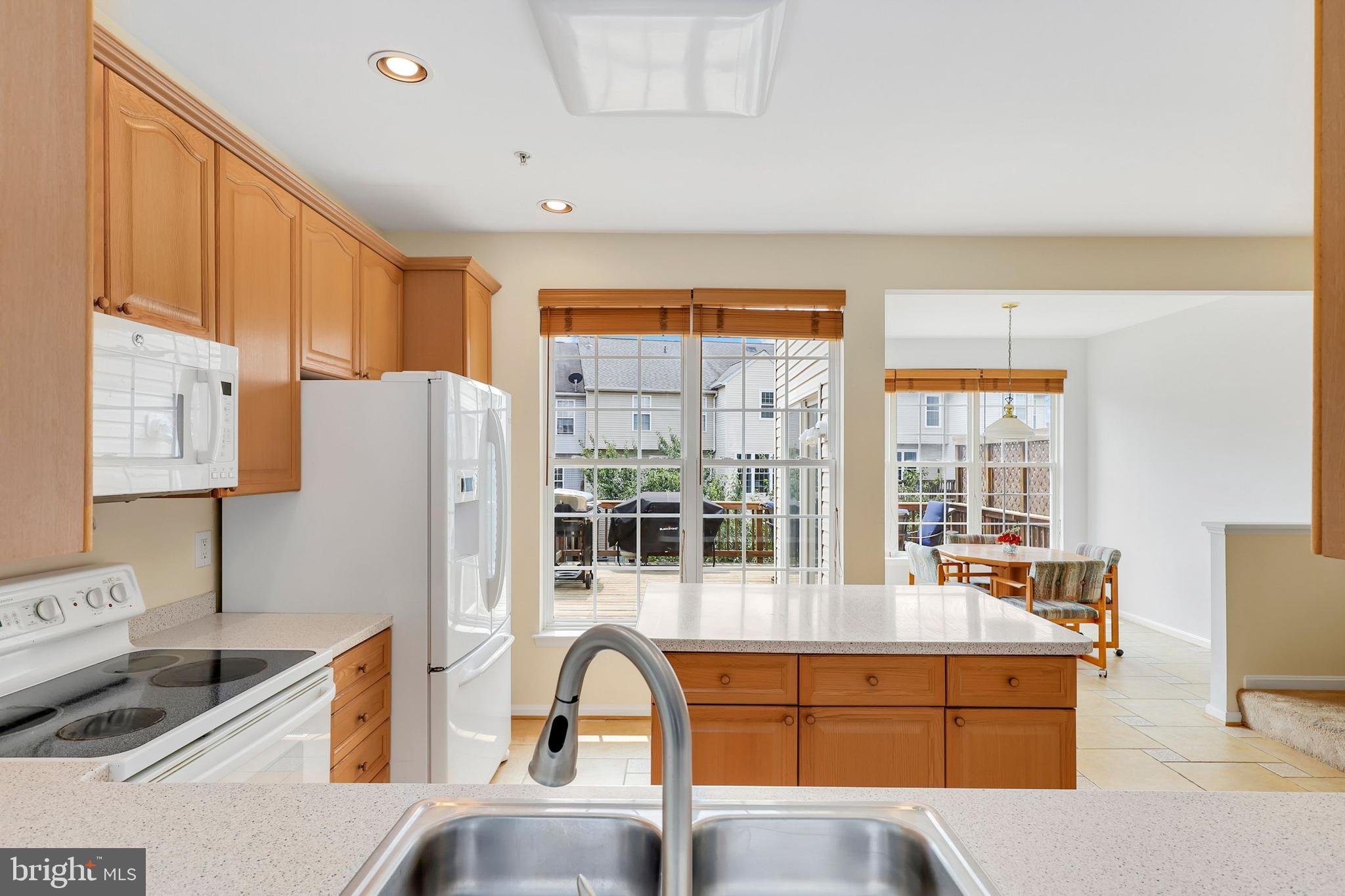 NORTH CROSSING - Residential