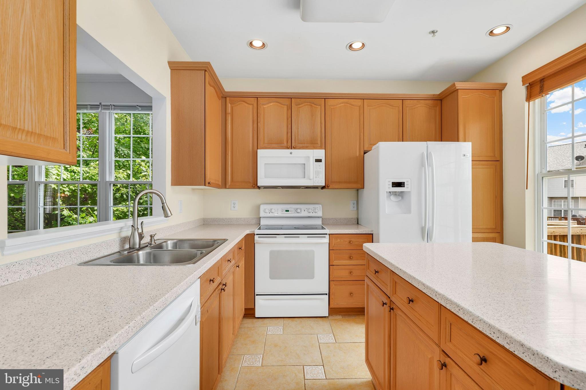 NORTH CROSSING - Residential