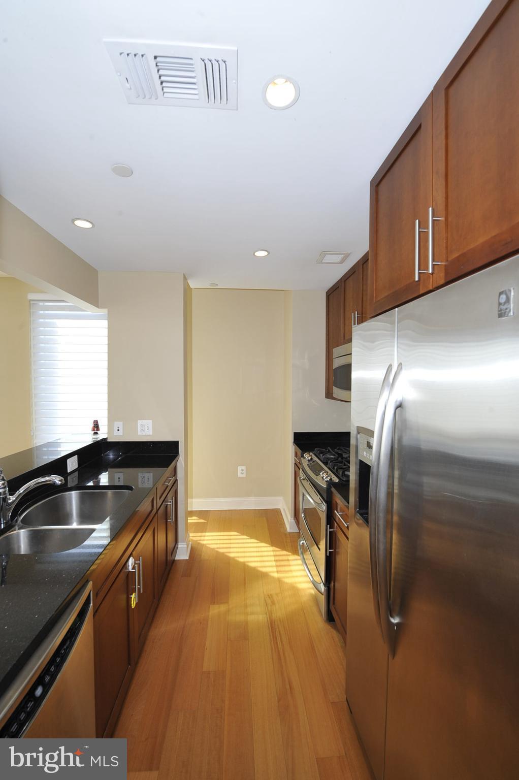 THE JAMIESON - Residential Lease