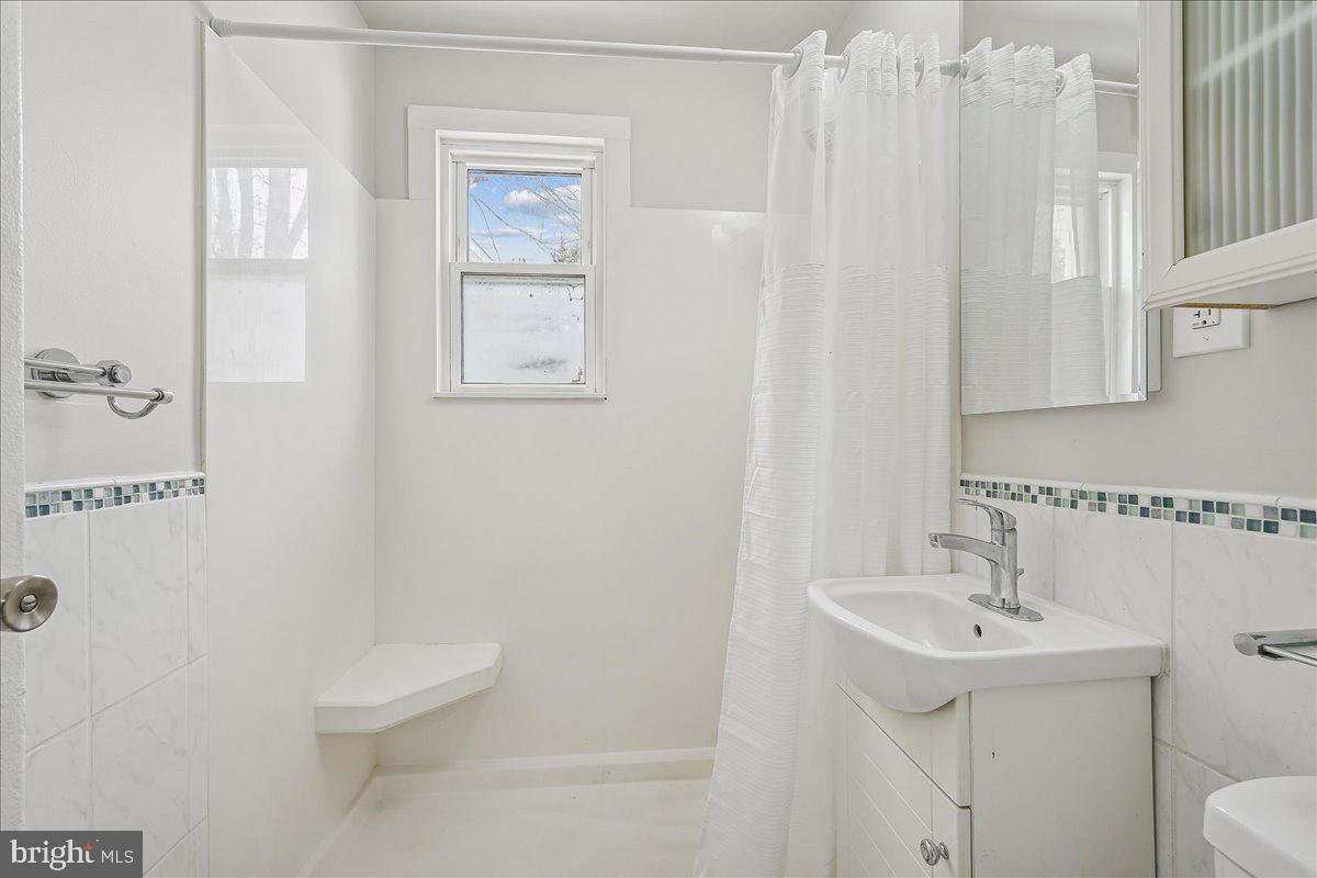 7630 TOMLINSON AVENUE L-16