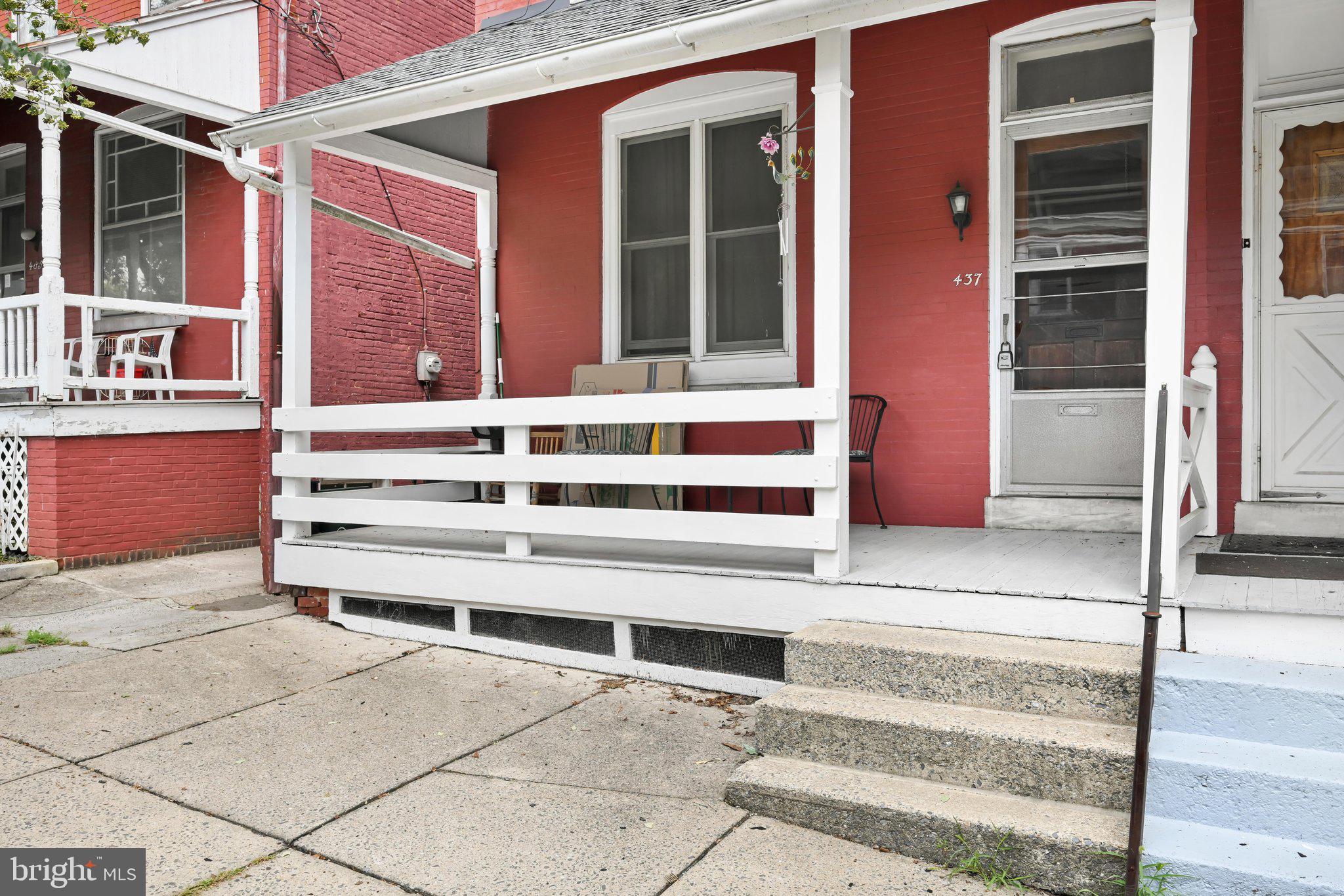 437 S SHIPPEN STREET