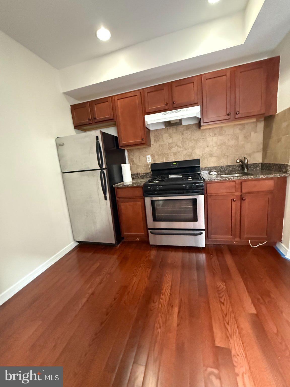 118 S 12TH STREET