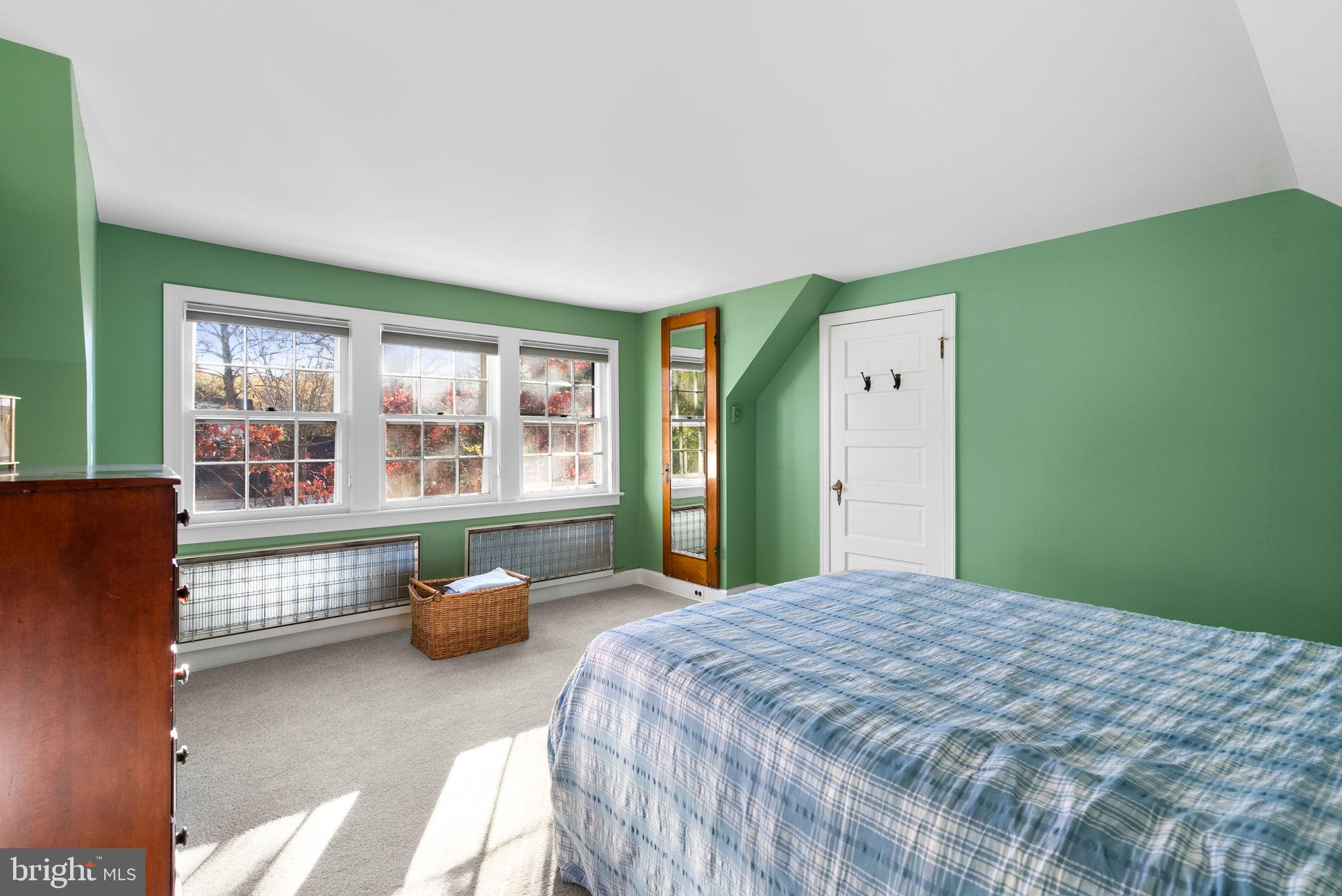 COLLEGE PARK - Residential