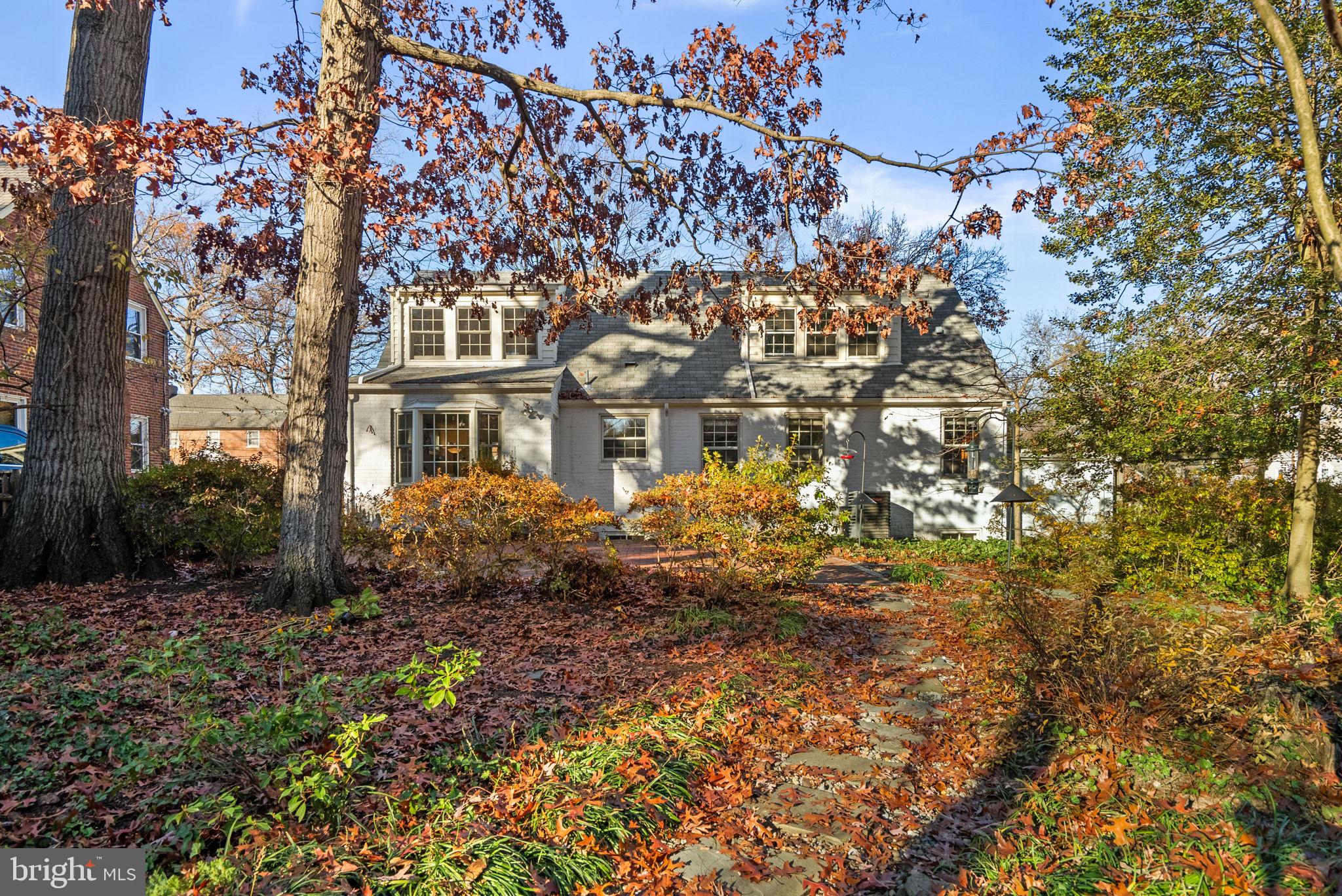 COLLEGE PARK - Residential