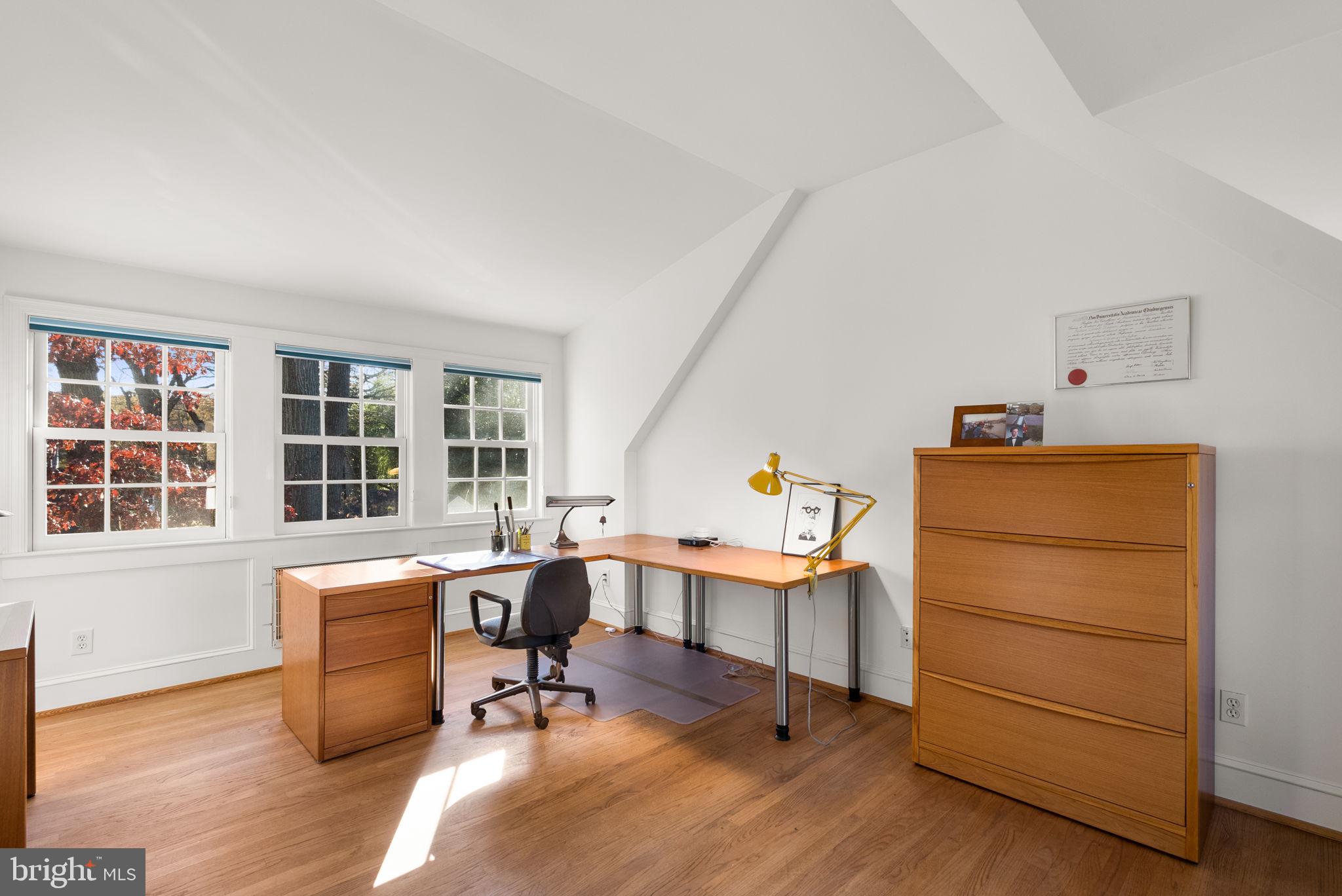 COLLEGE PARK - Residential