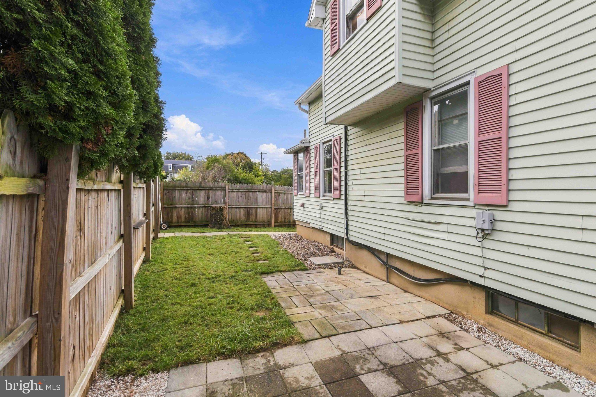 350 W NORTH AVENUE