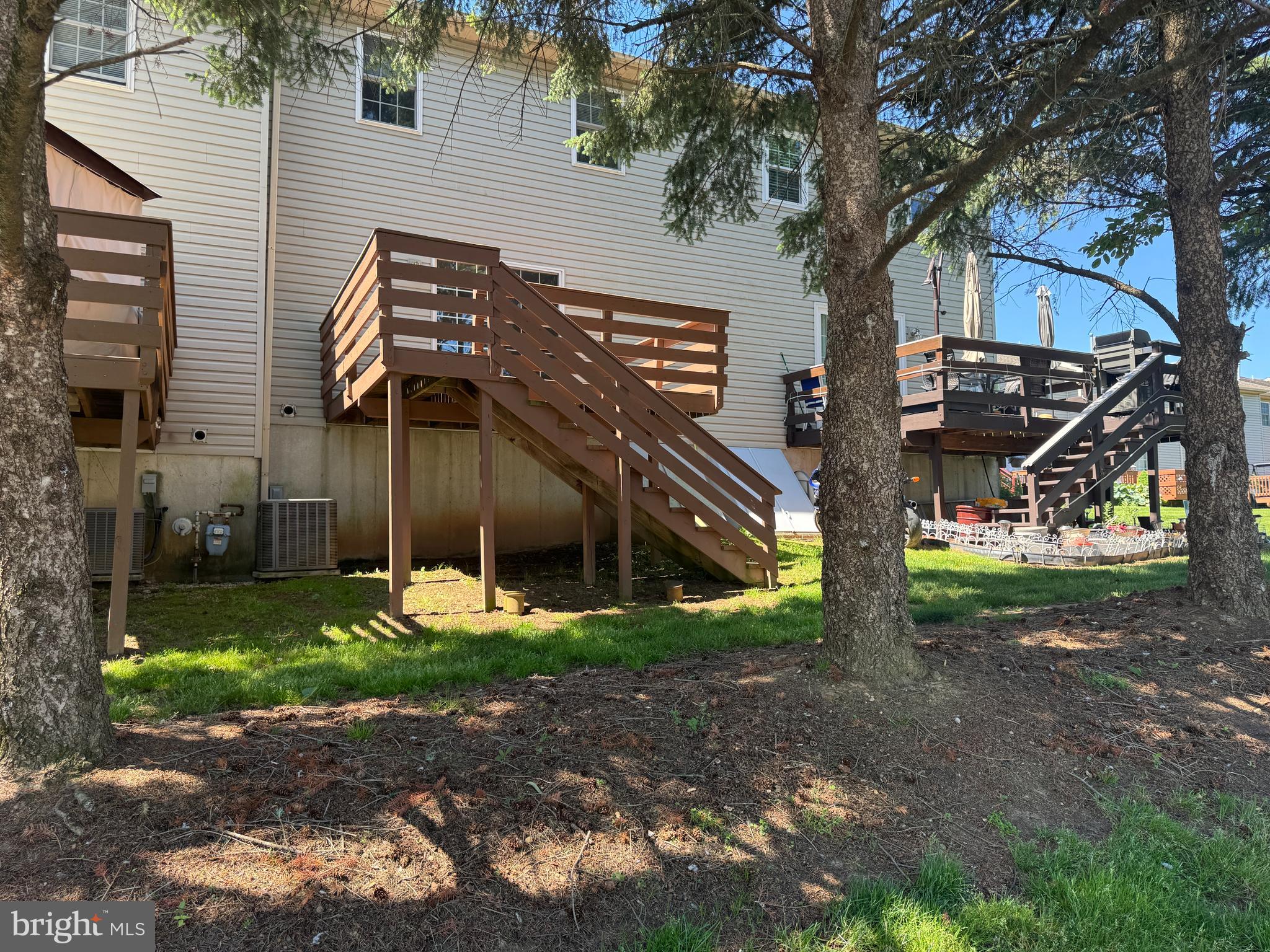 HEATHER KNOLL - Residential