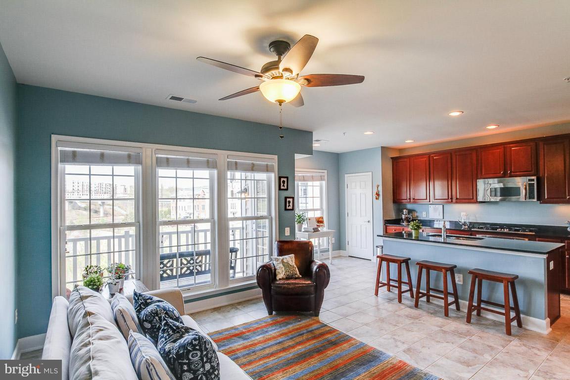 POTOMAC CLUB - Residential