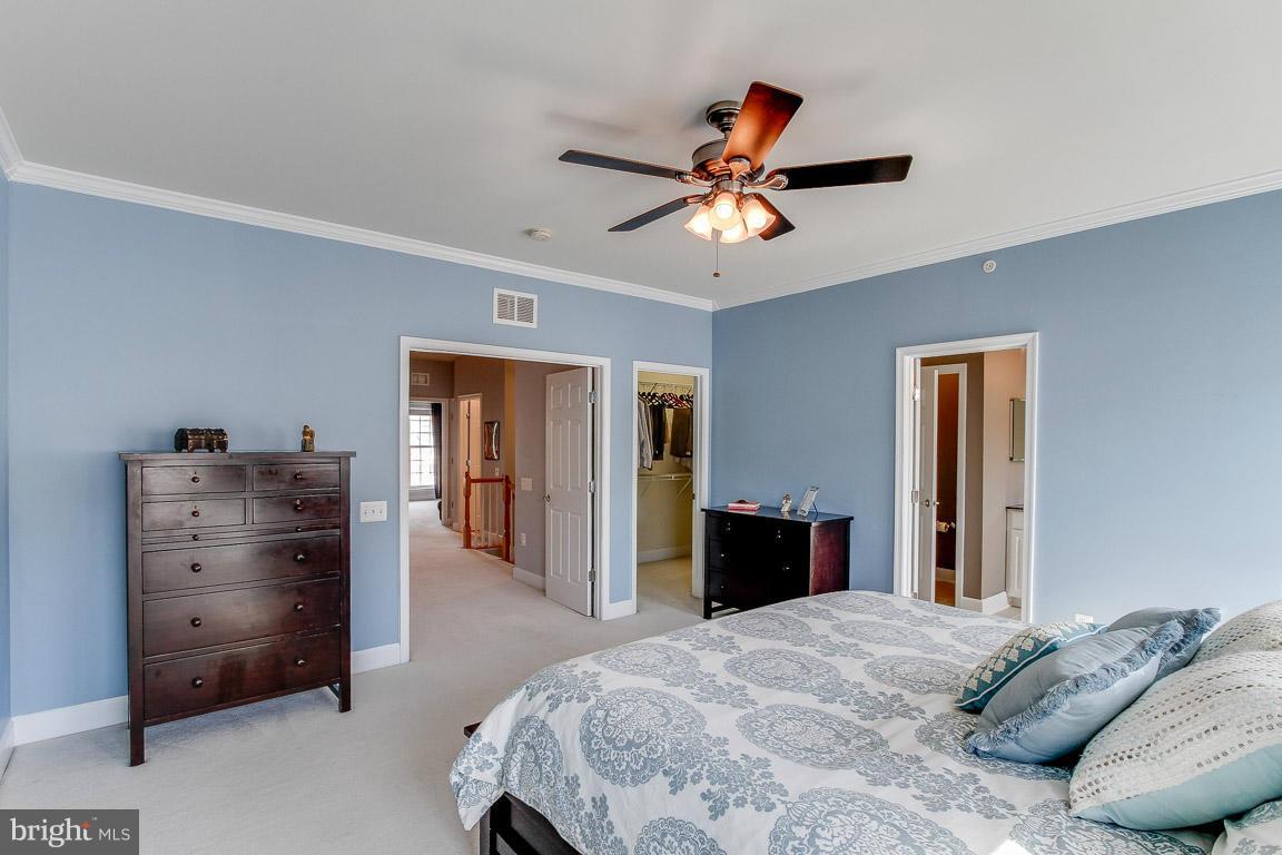 POTOMAC CLUB - Residential