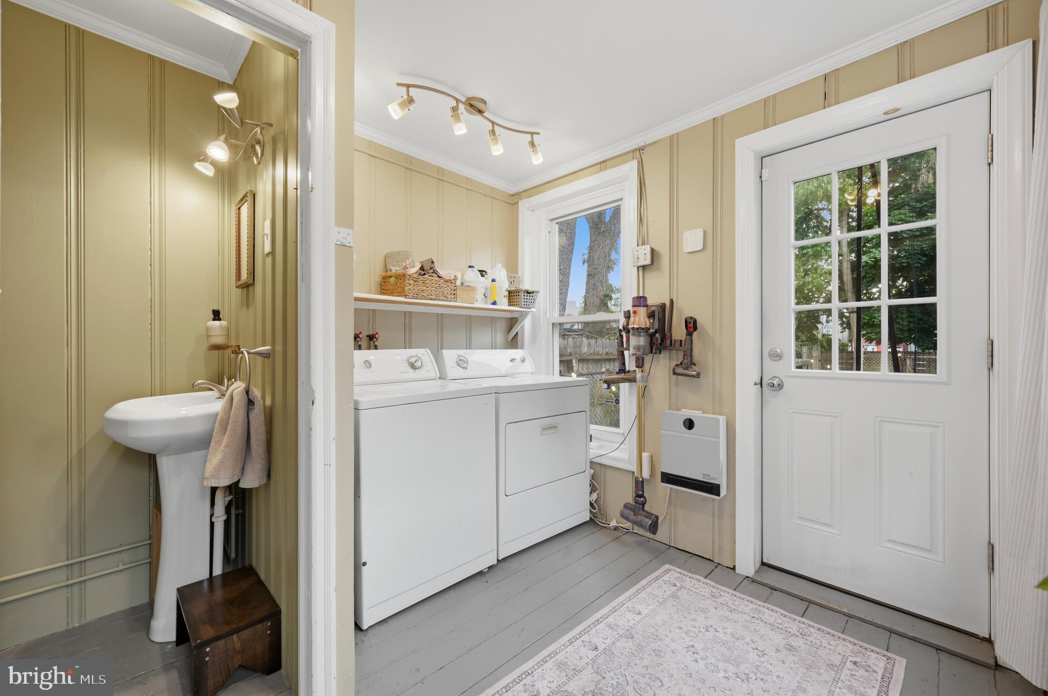GERMANTOWN (WEST) - Residential