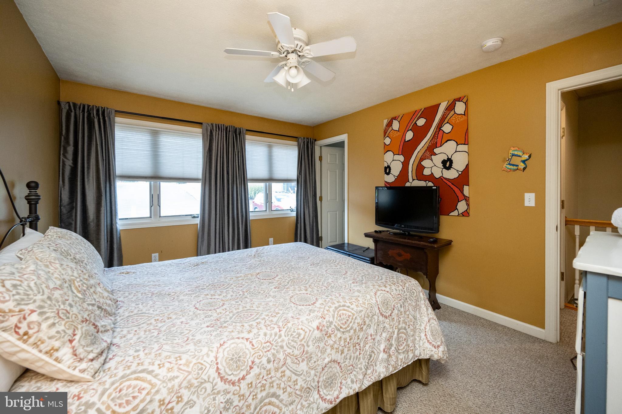 DEEP CREEK VILLAGE - Residential