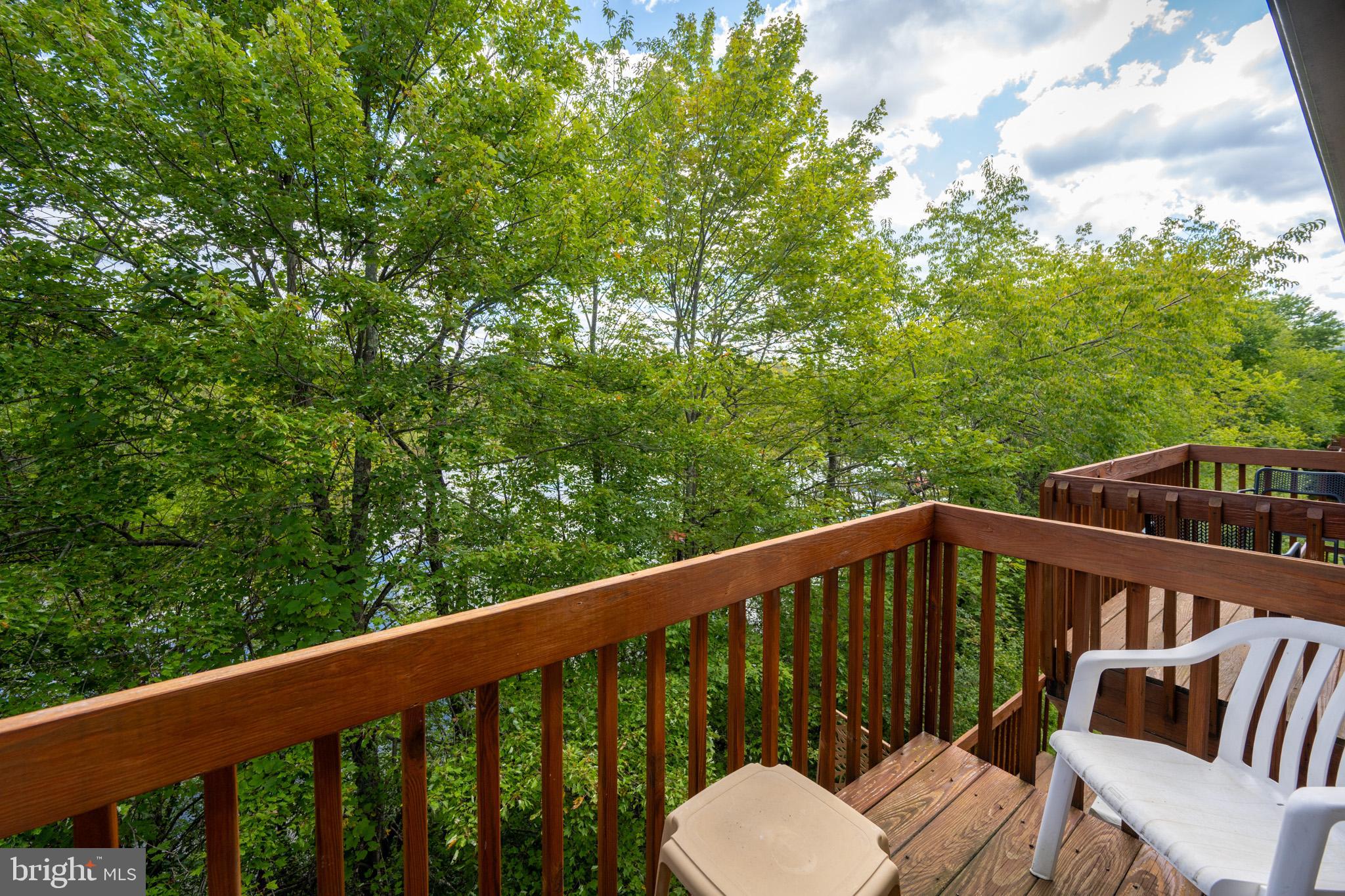 DEEP CREEK VILLAGE - Residential