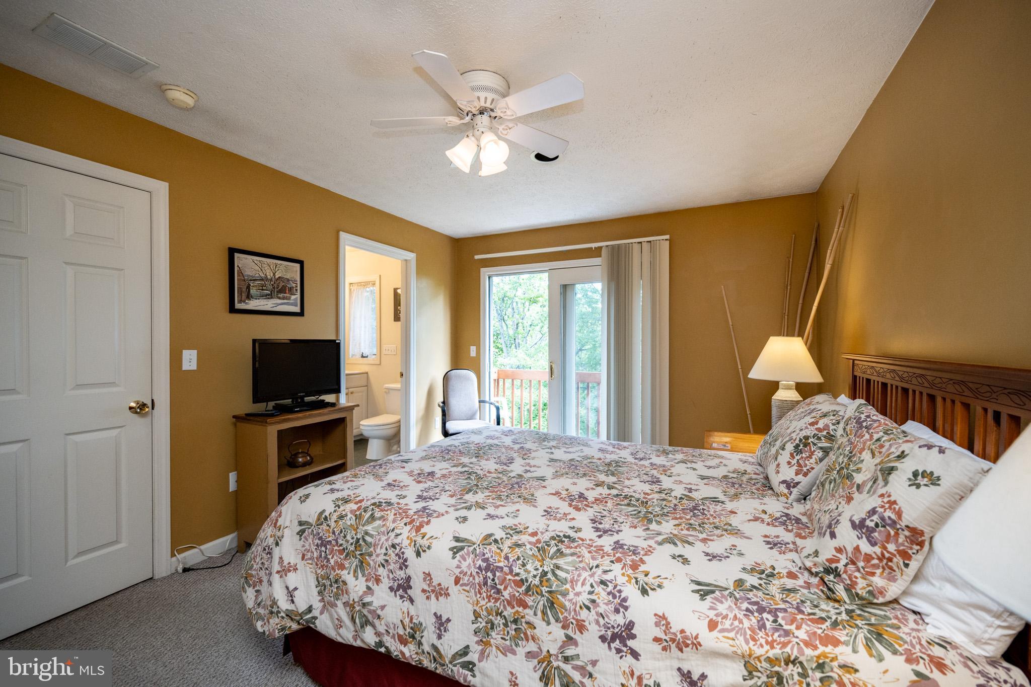 DEEP CREEK VILLAGE - Residential