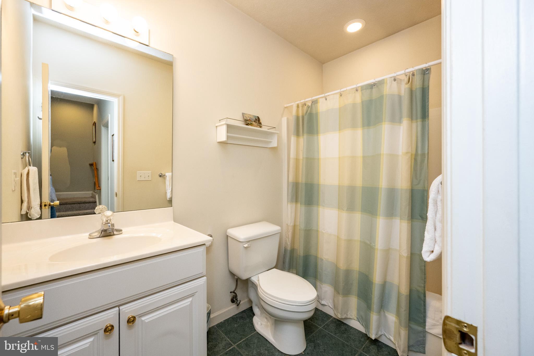 DEEP CREEK VILLAGE - Residential