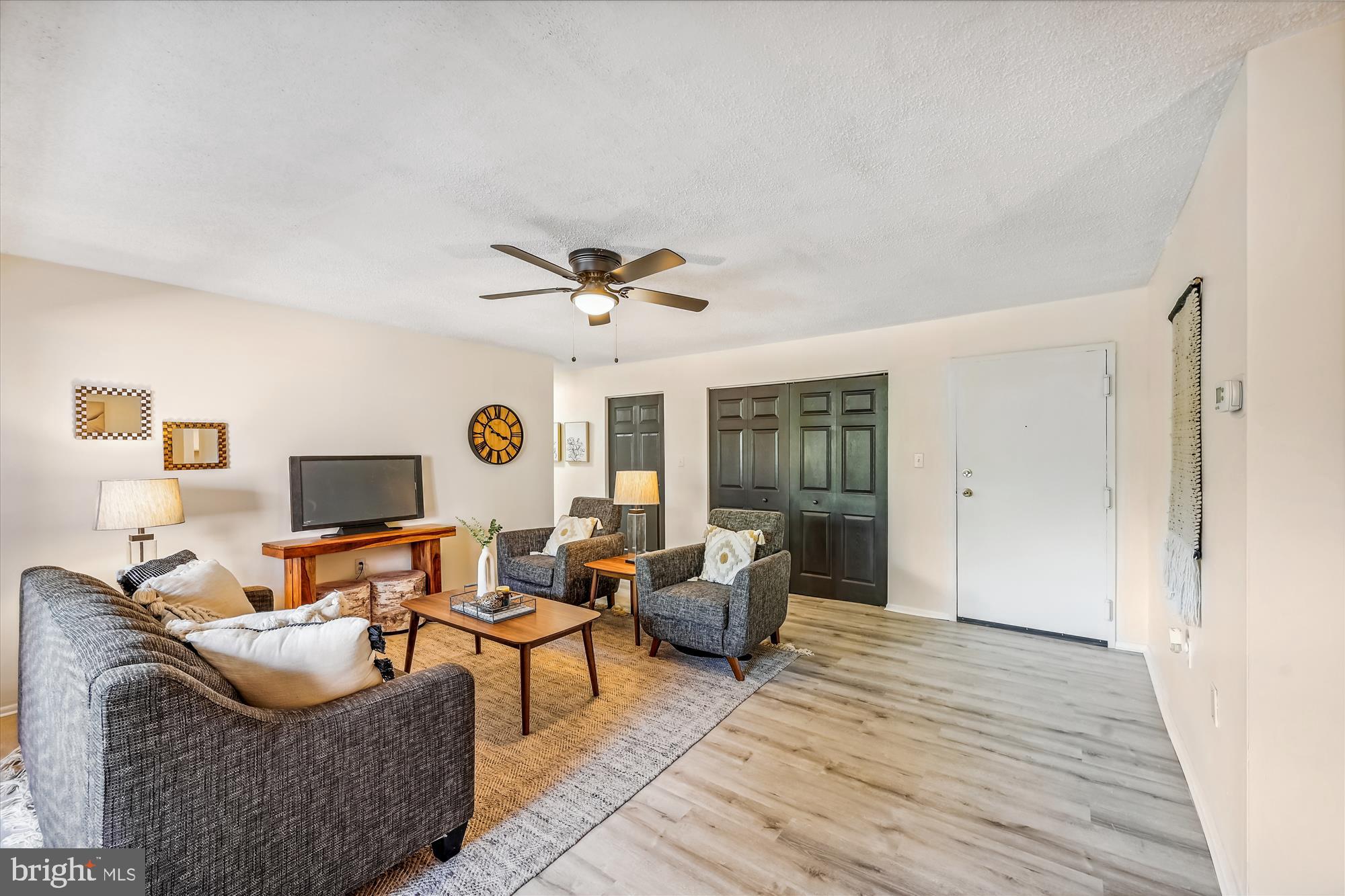 ROCKLAND RUN - Residential