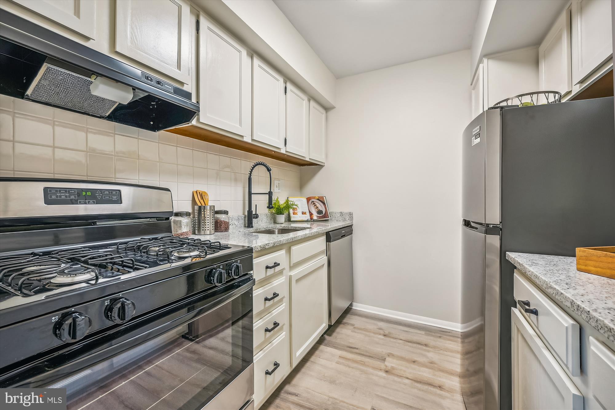 ROCKLAND RUN - Residential