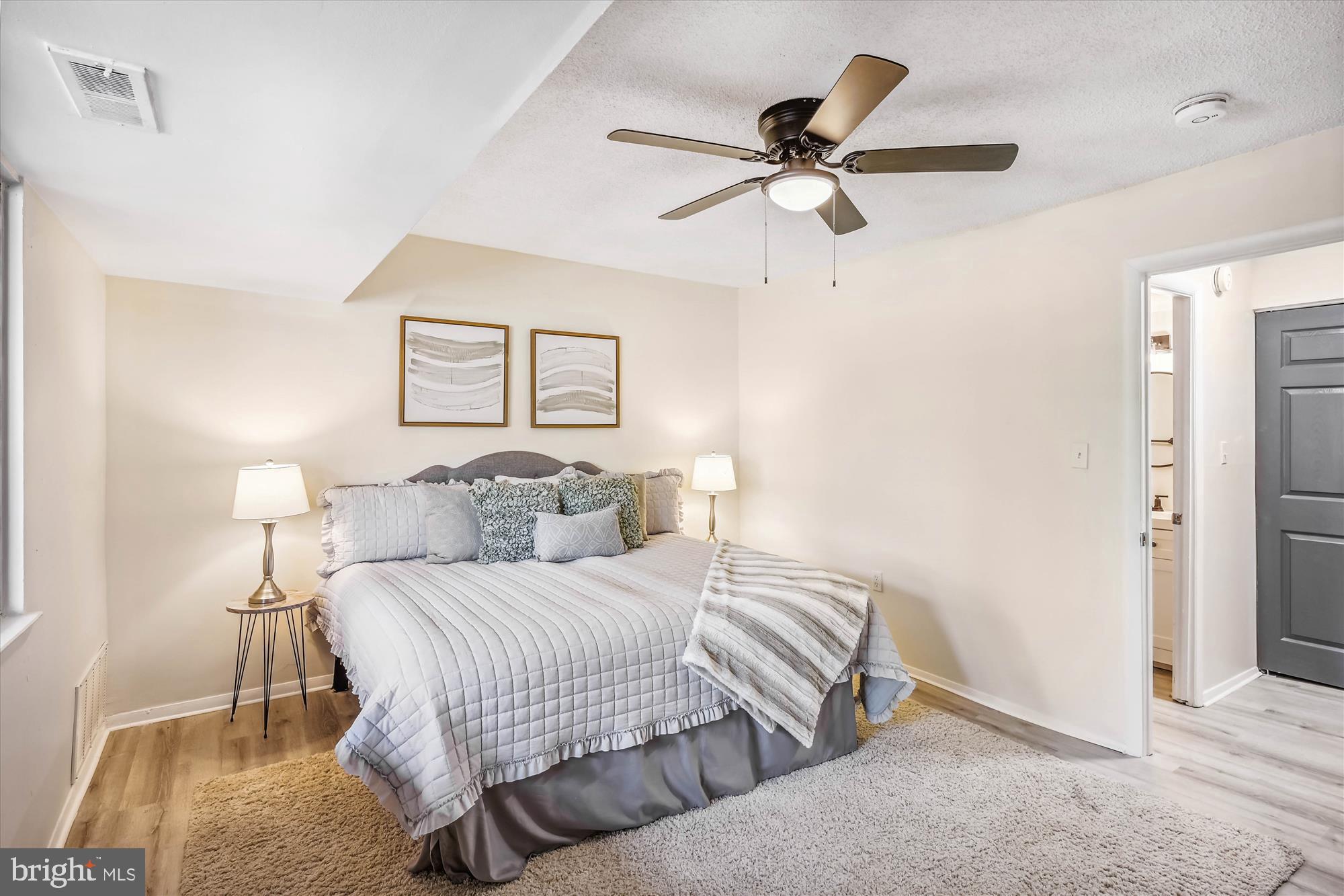 ROCKLAND RUN - Residential