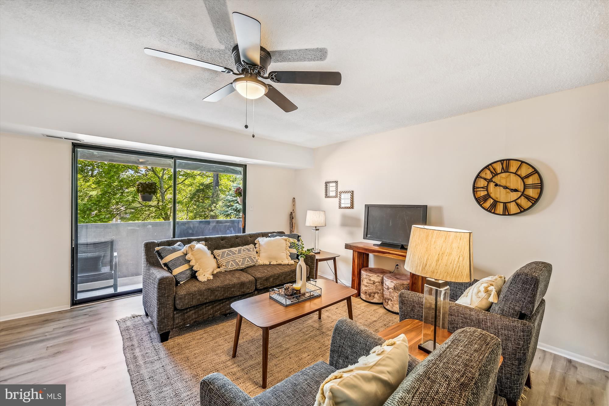 ROCKLAND RUN - Residential