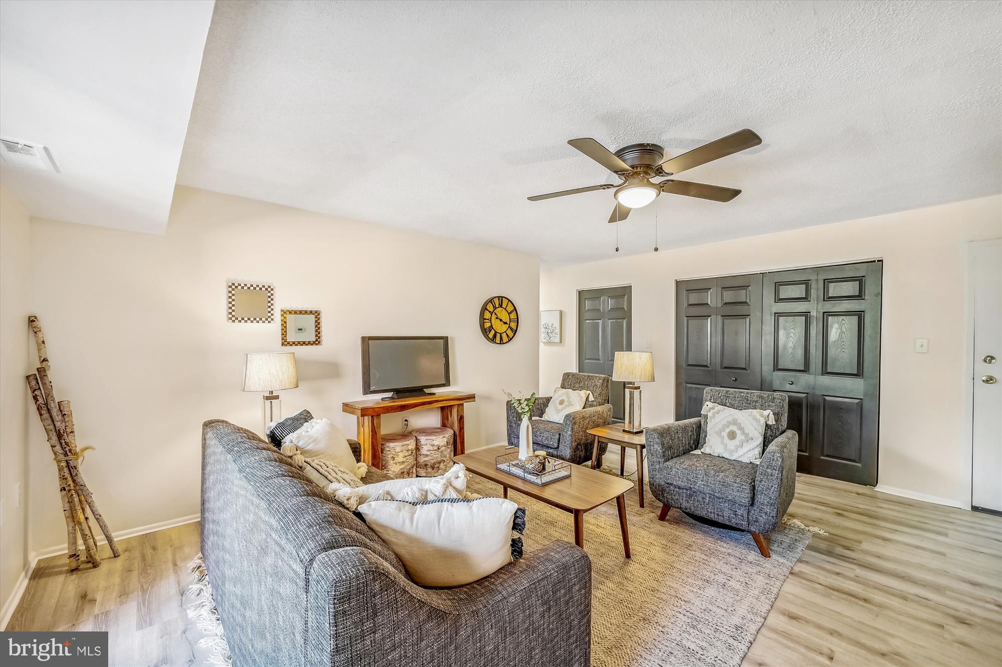 ROCKLAND RUN - Residential