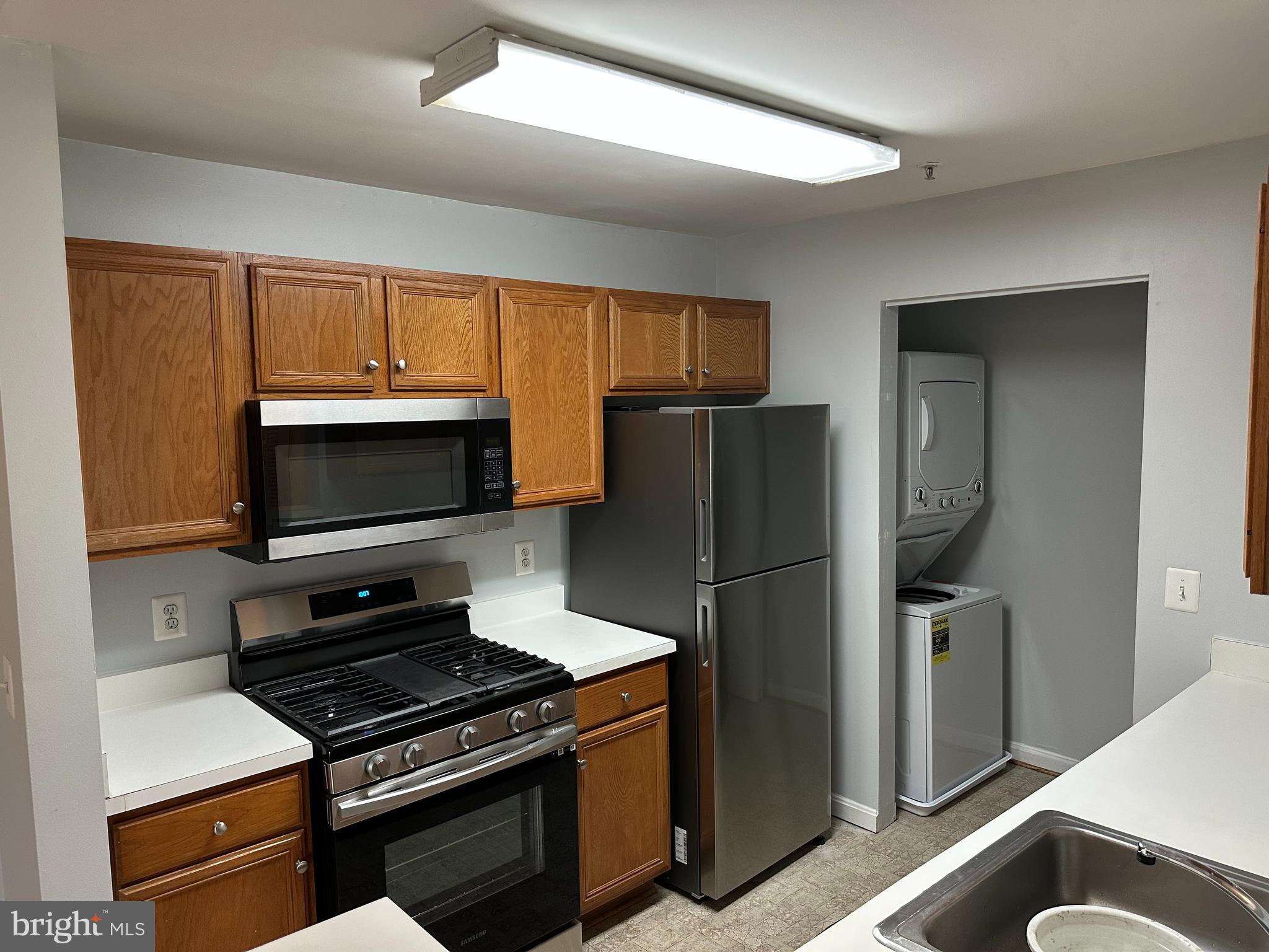 PROSPECT COVE AT LAKESID - Residential Lease