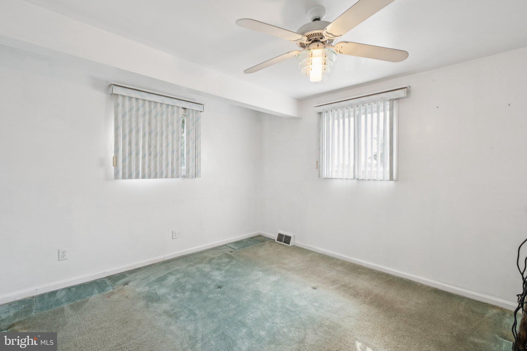 SOMERTON - Residential