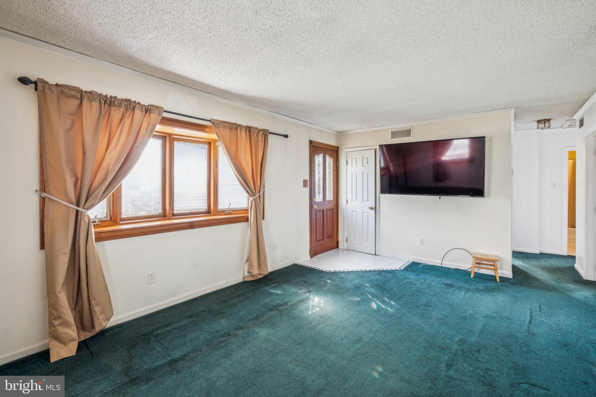 SOMERTON - Residential