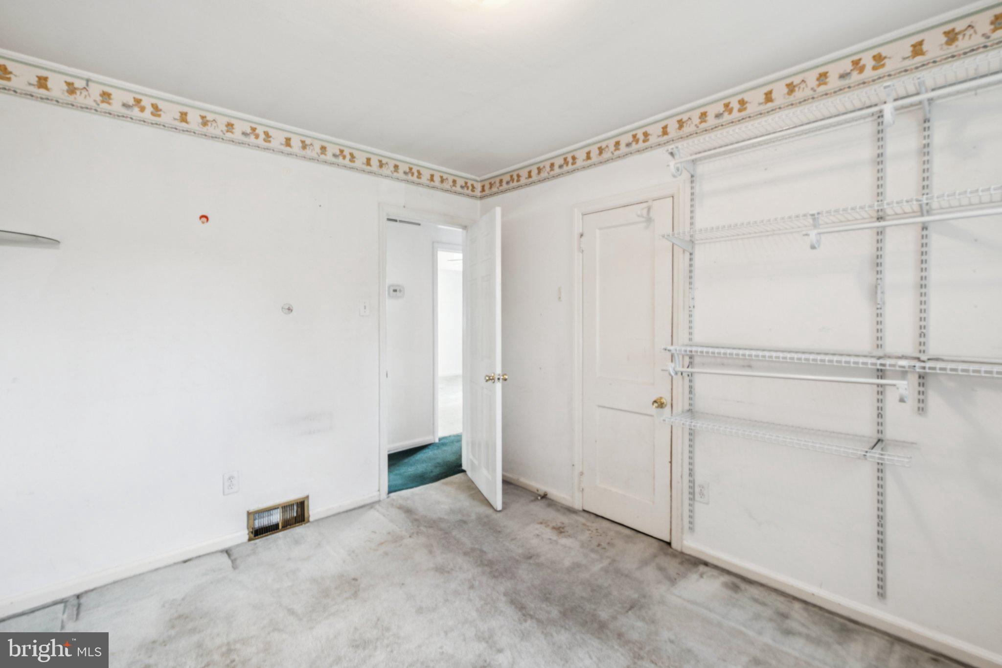 SOMERTON - Residential