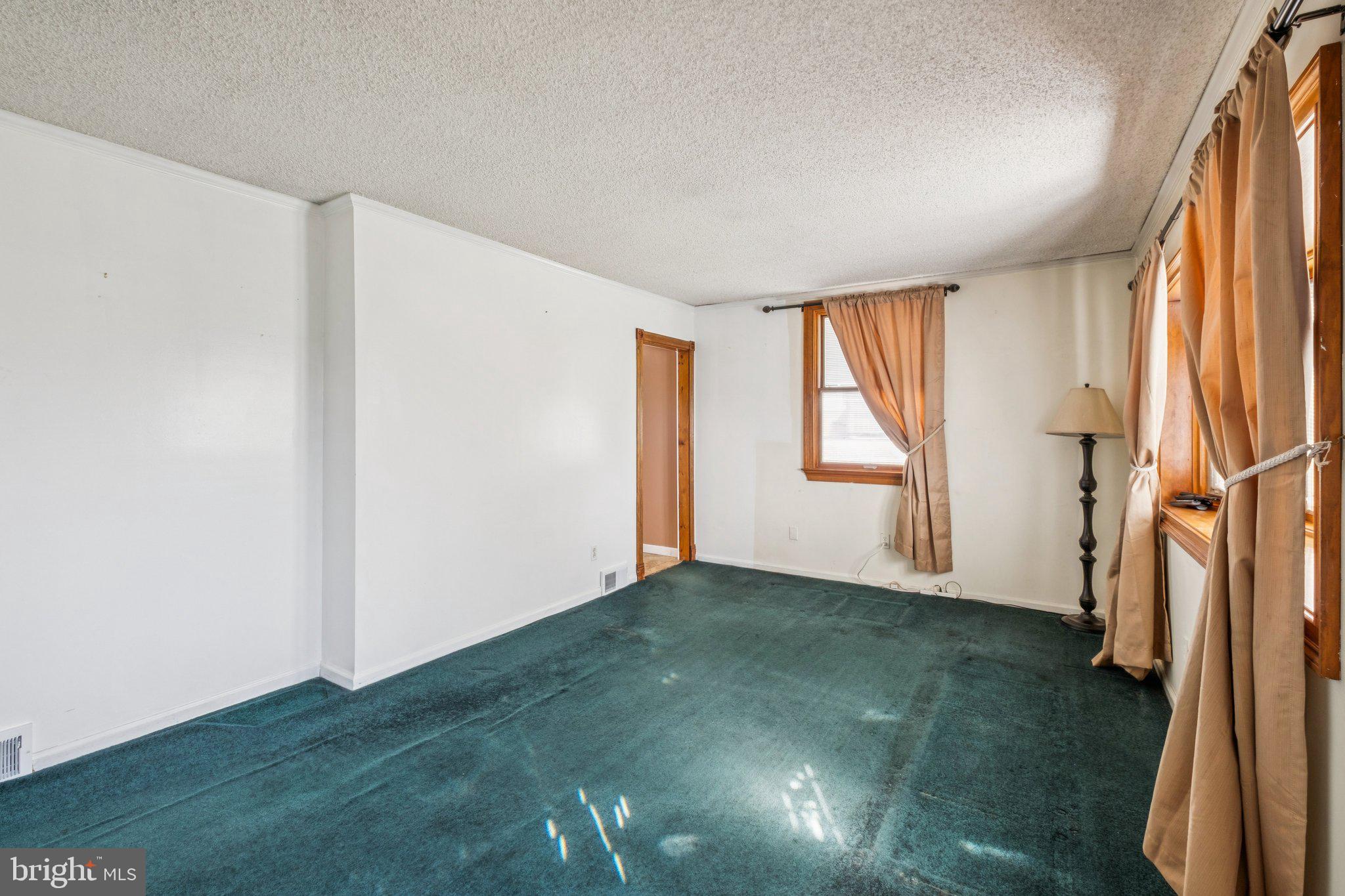 SOMERTON - Residential