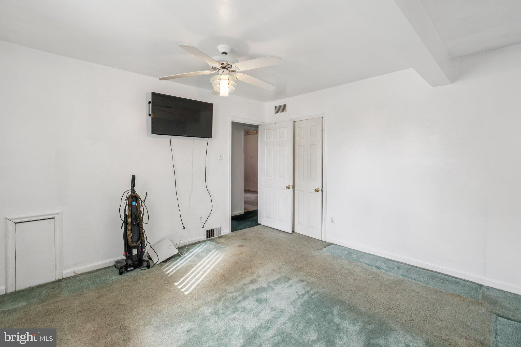 SOMERTON - Residential