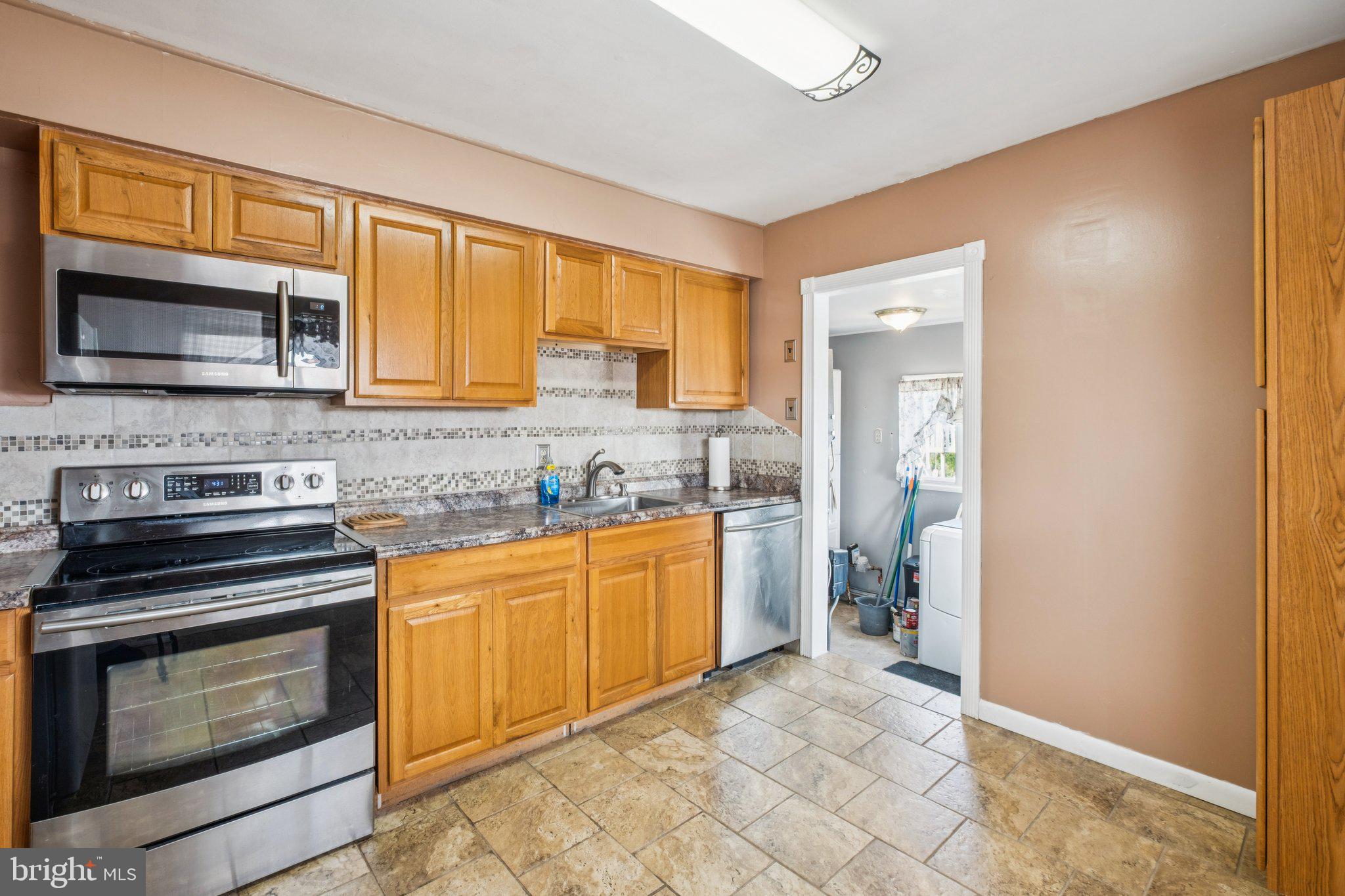 SOMERTON - Residential