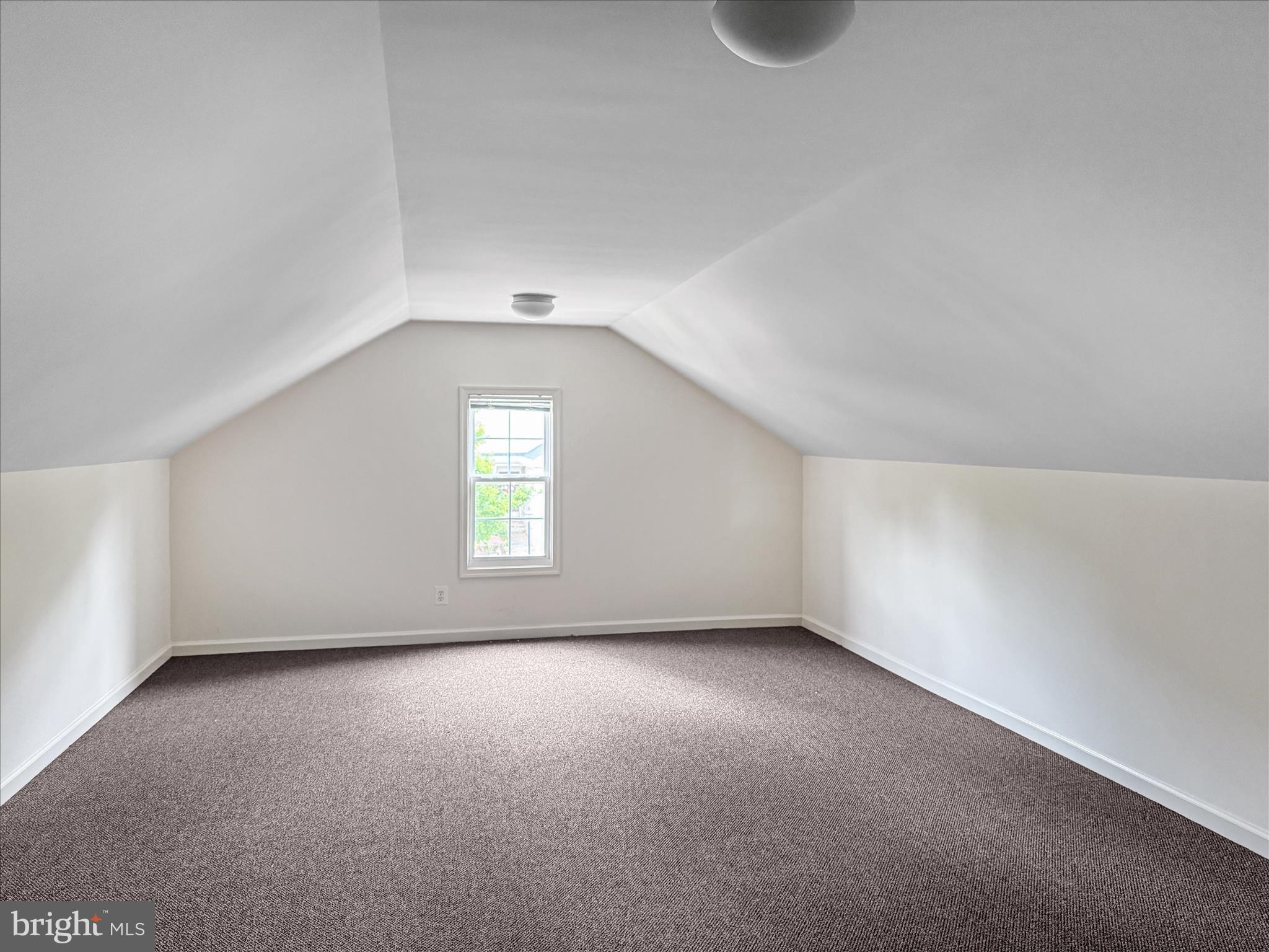 SYMPHONY VILLAGE AT CENTREVILLE - Residential