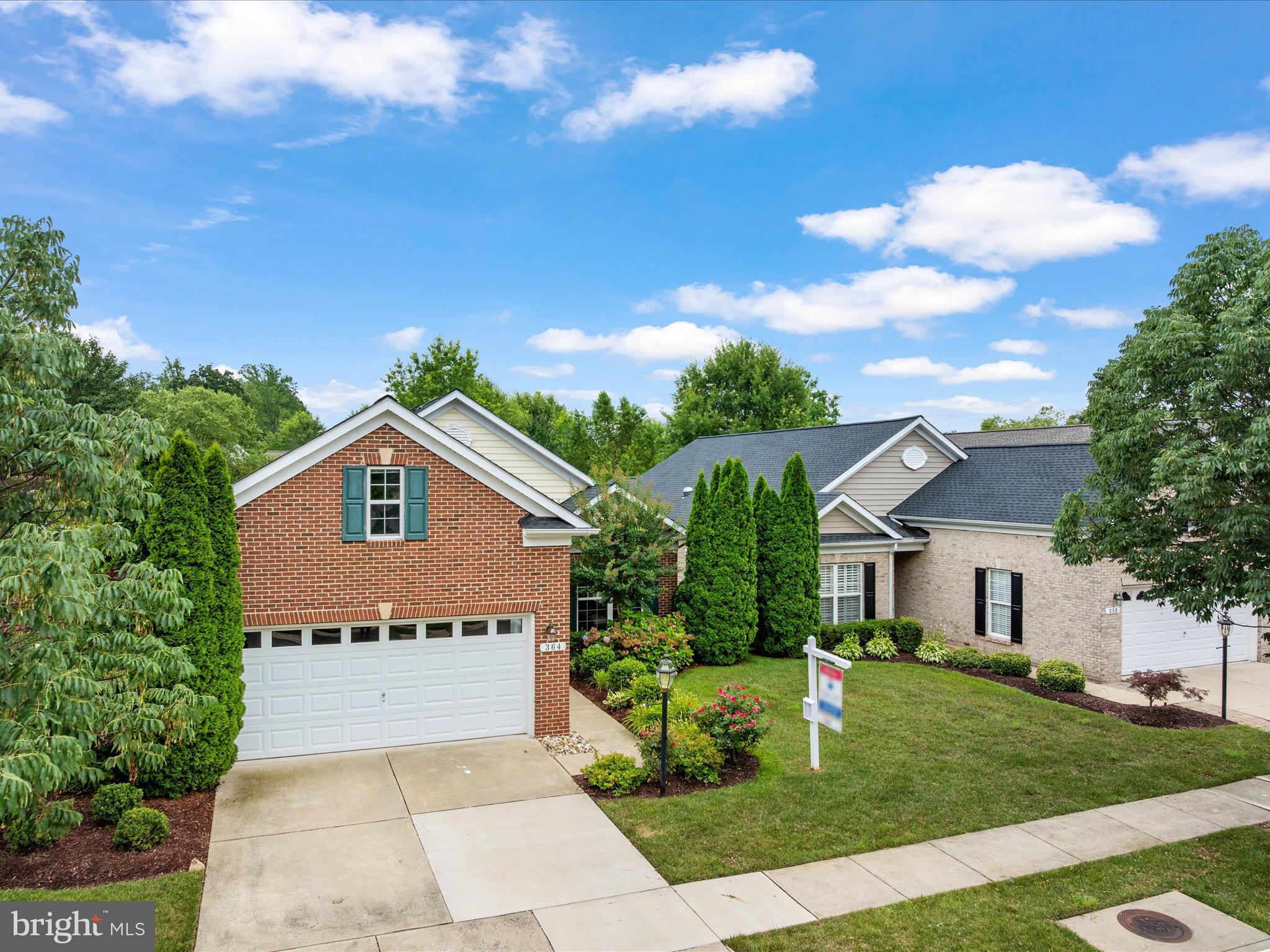 SYMPHONY VILLAGE AT CENTREVILLE - Residential