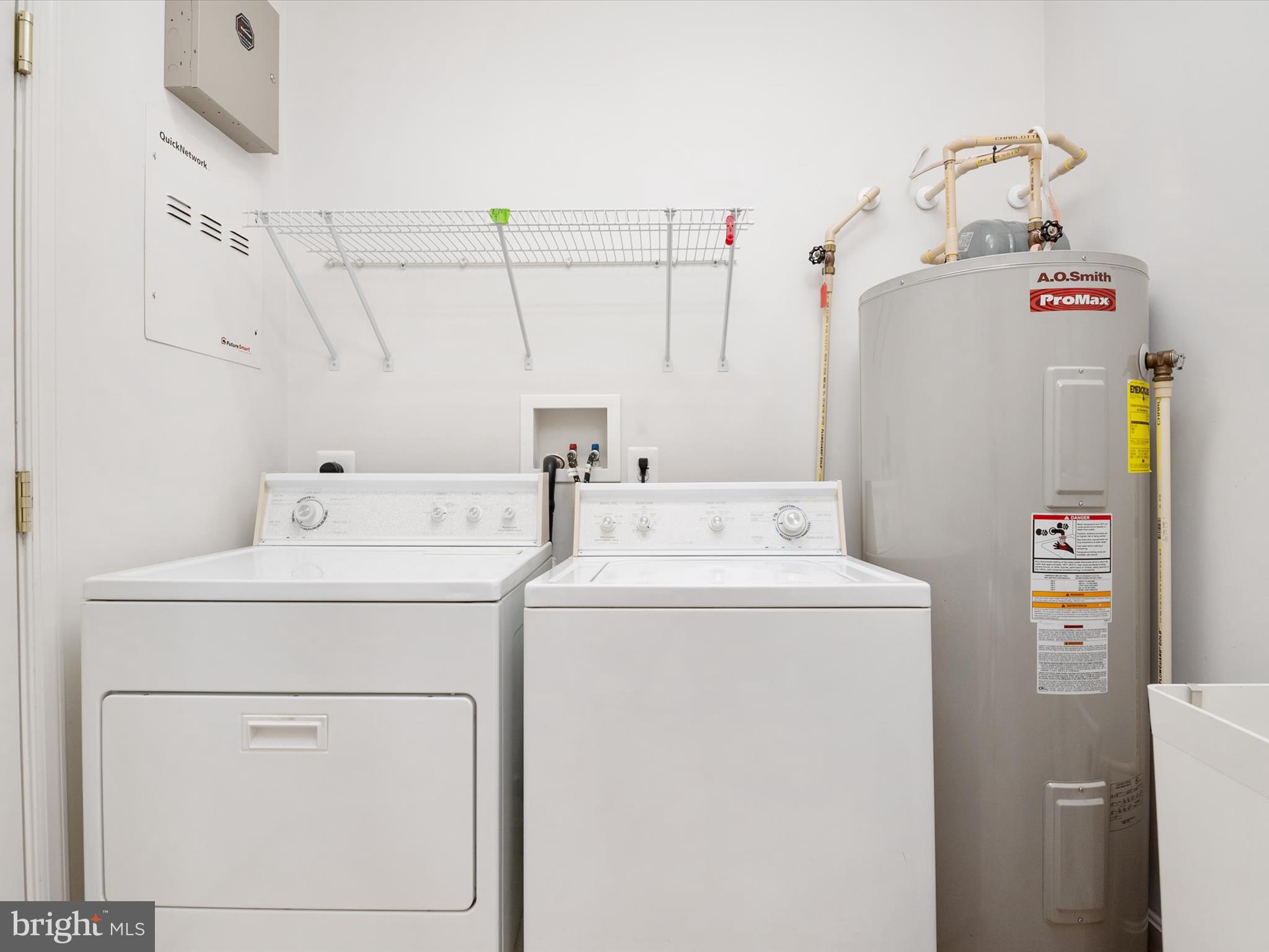 SYMPHONY VILLAGE AT CENTREVILLE - Residential