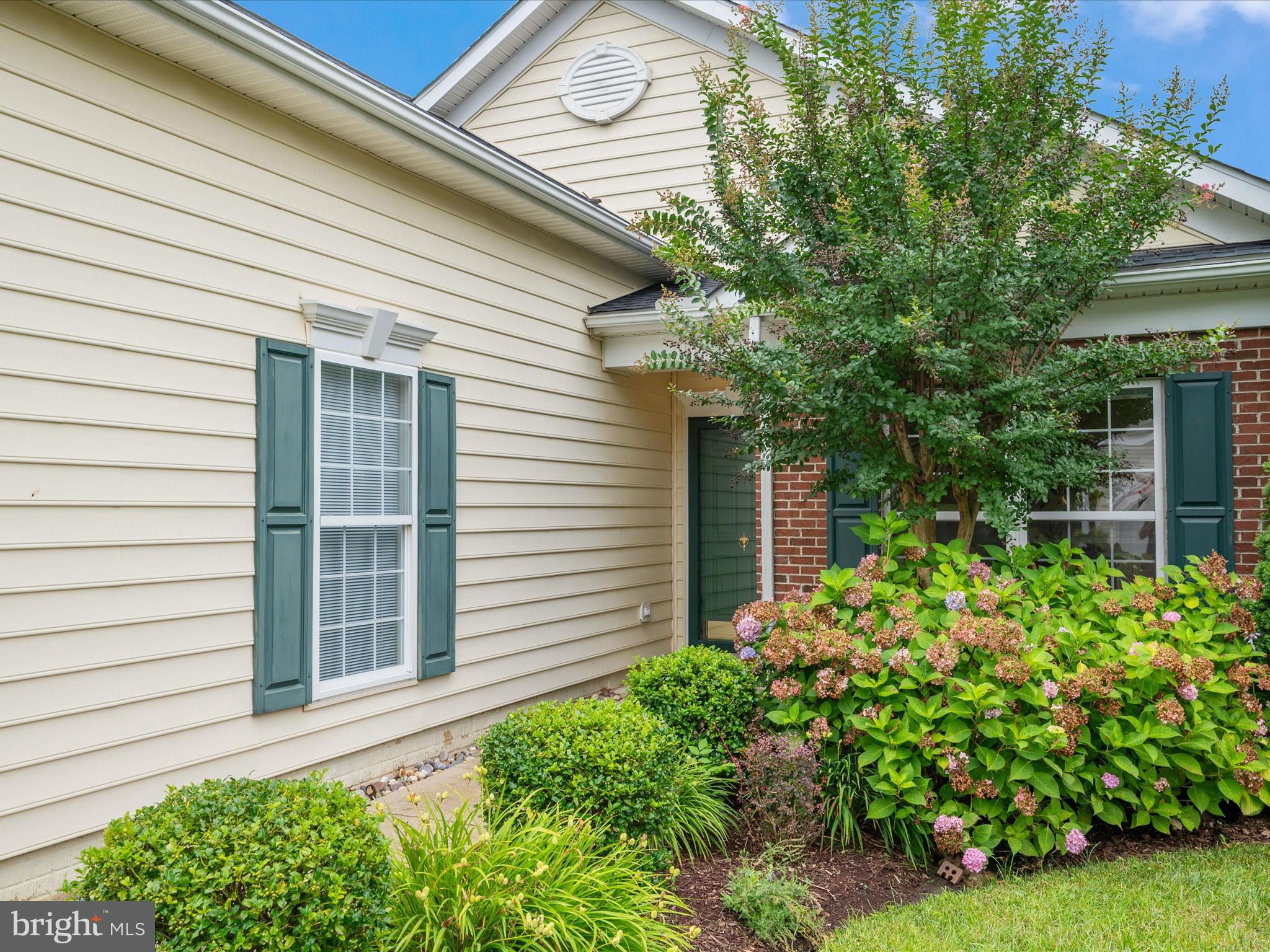 SYMPHONY VILLAGE AT CENTREVILLE - Residential