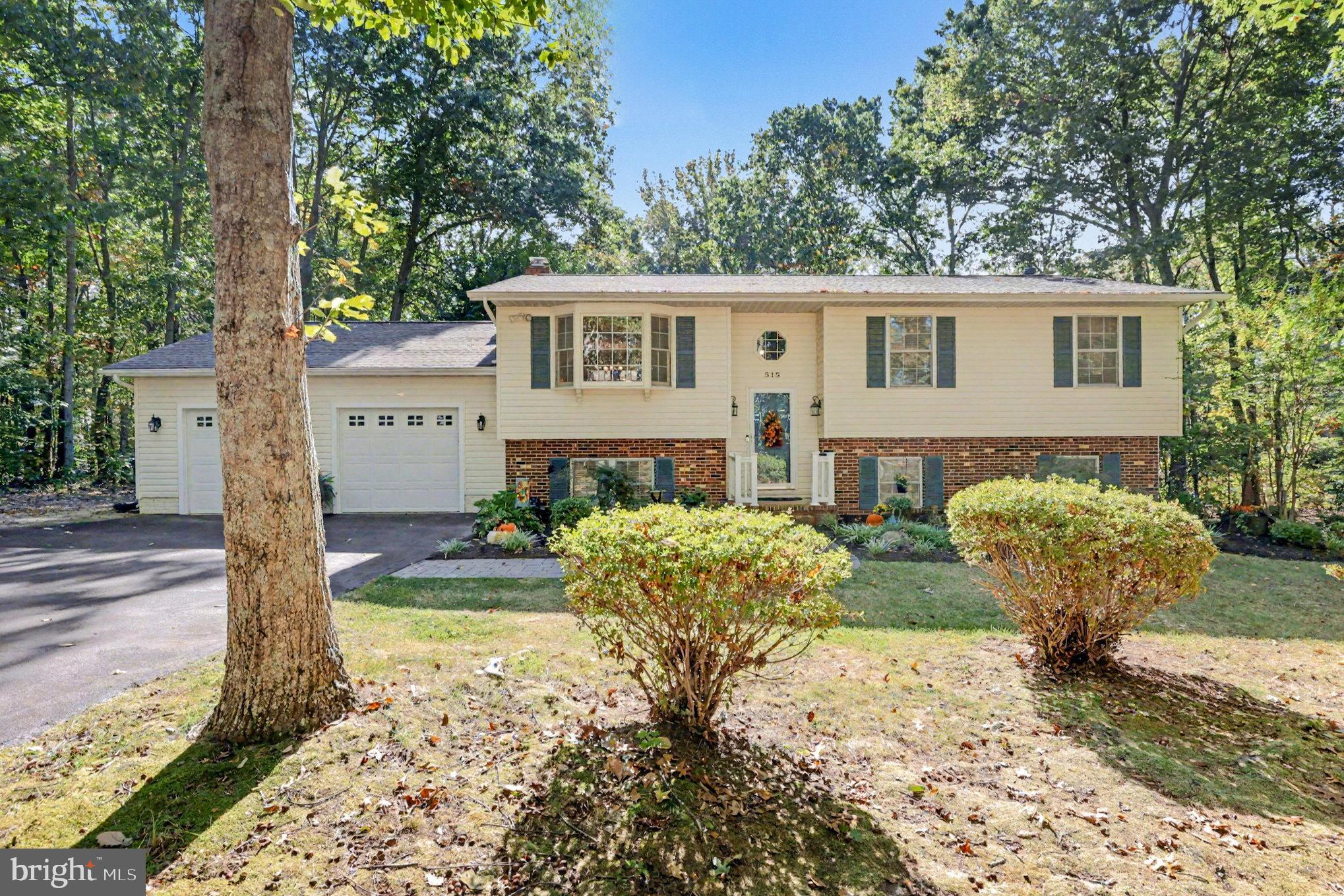 515 WALNUT DRIVE