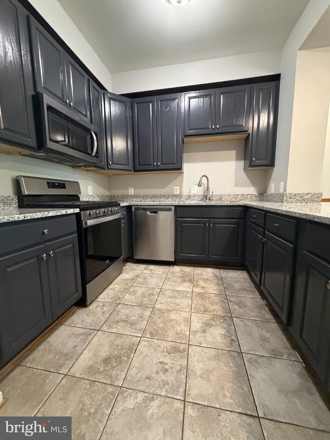 1820 CEDAR COVE WAY 101