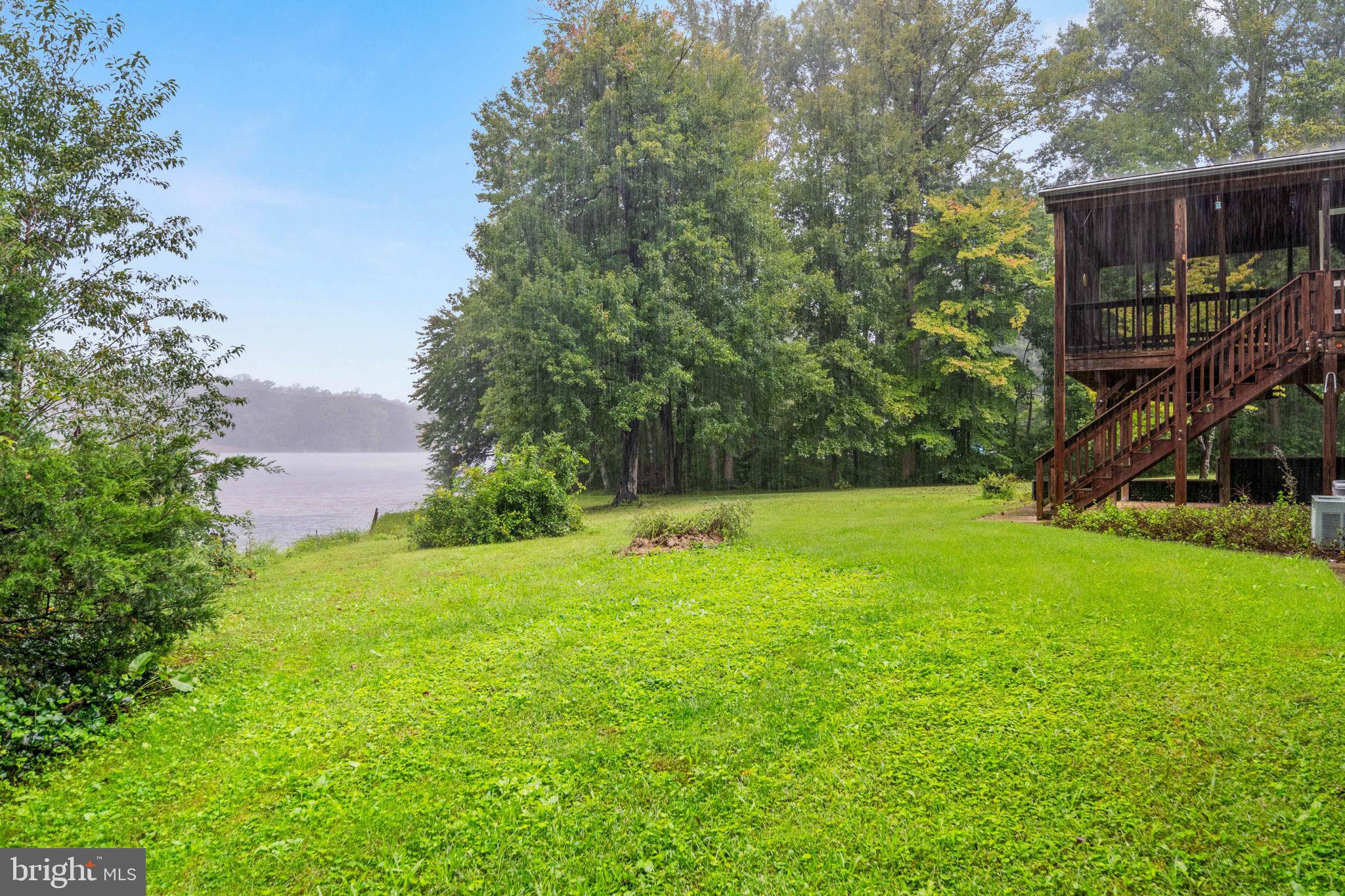 1022 LAKEVIEW DRIVE