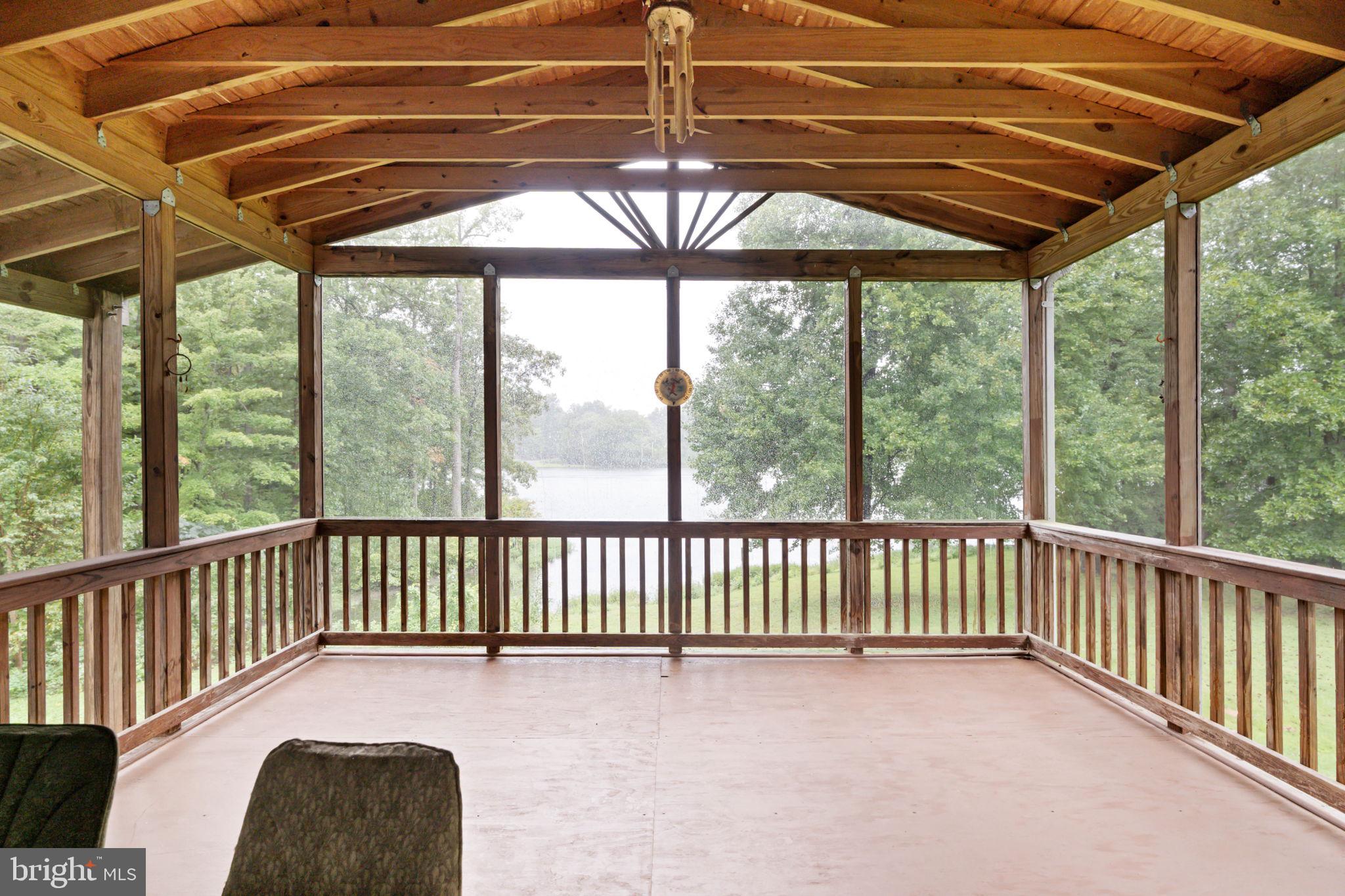 1022 LAKEVIEW DRIVE