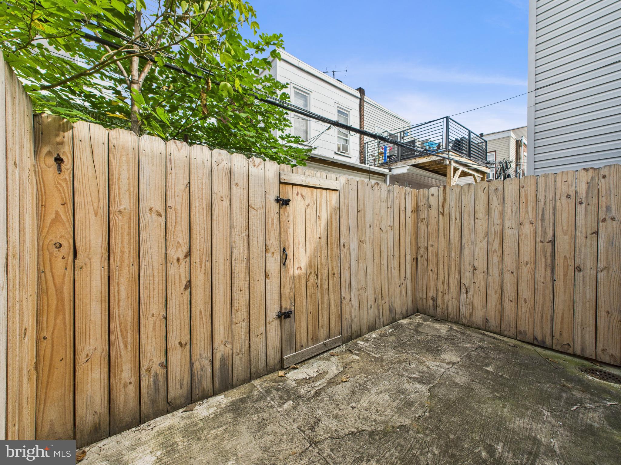 POINT BREEZE - Residential