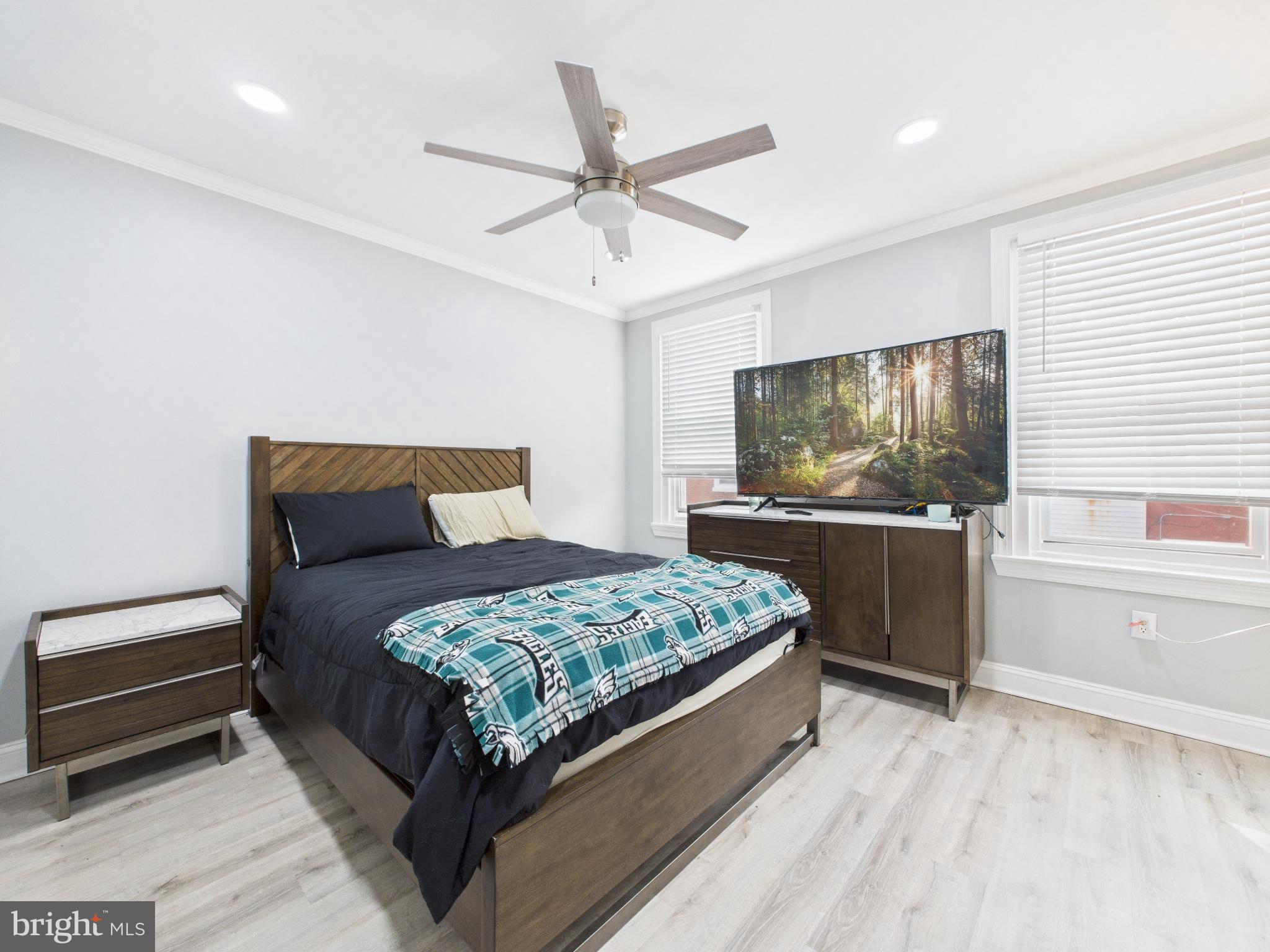 POINT BREEZE - Residential