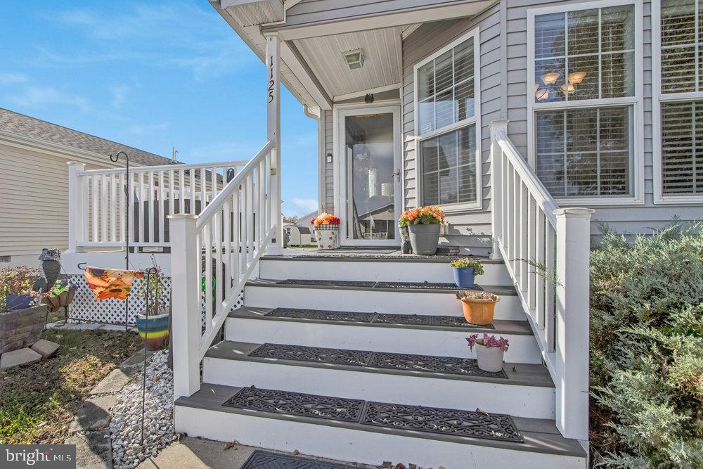 1125 LORENZO LANE 274